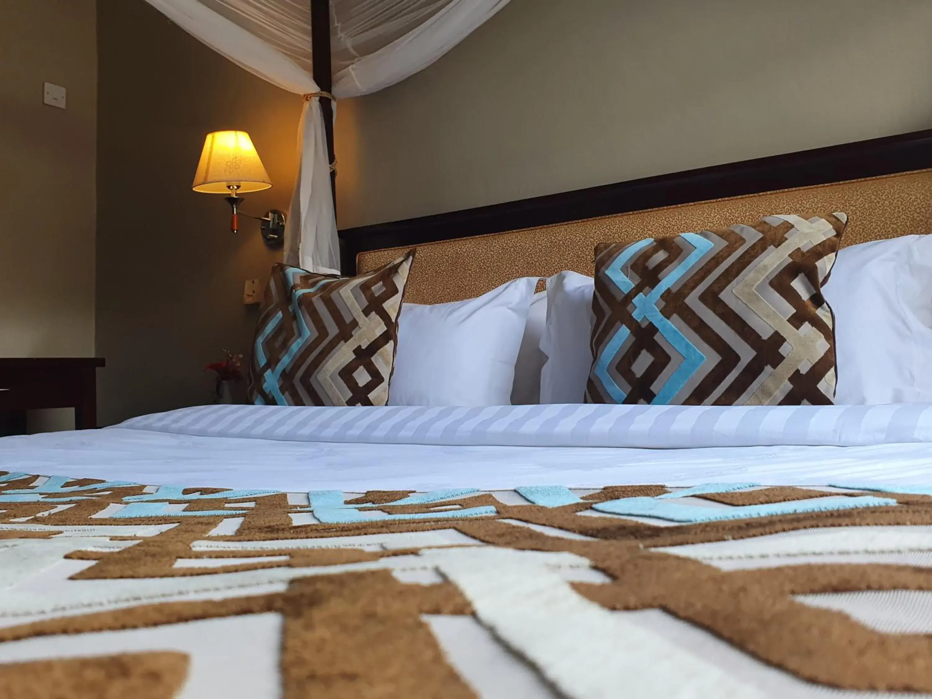 Bedroom, Bed in Serendib Suites and Conference Center Bedroom, Bed in Serendib Suites and Conference Center