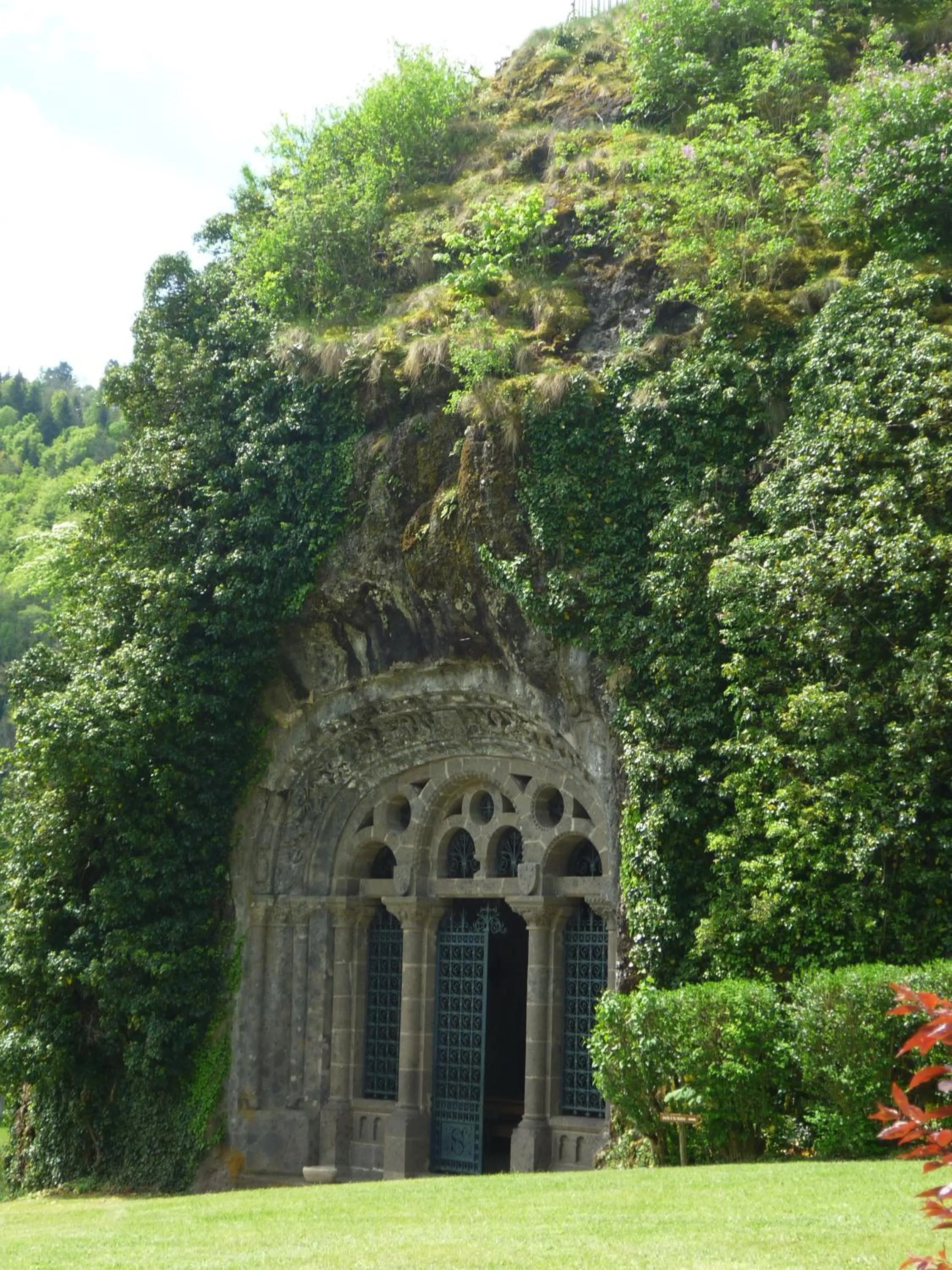 Facade/entrance in Auberge de l'Aspre