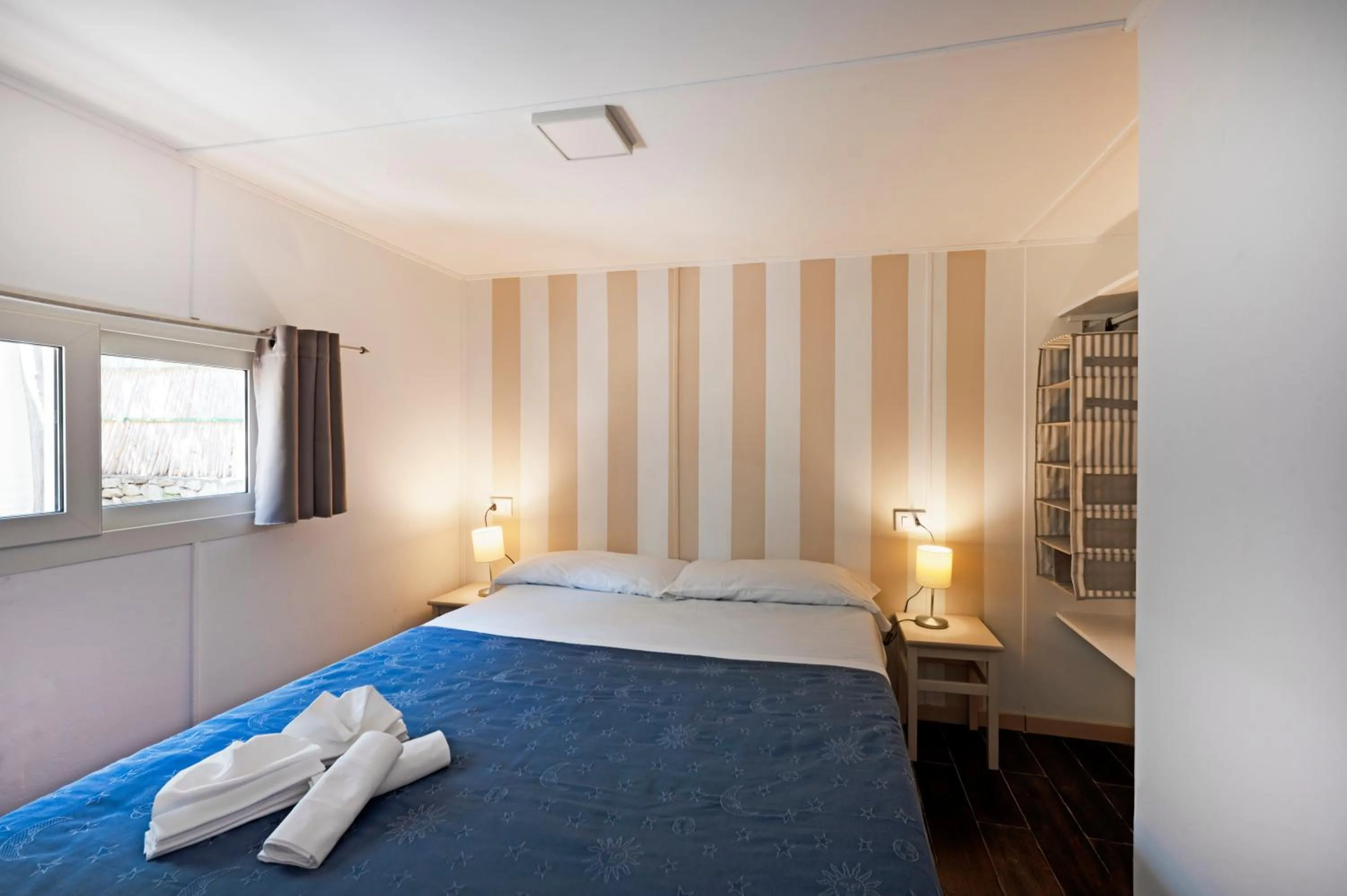 Bedroom, Bed in Marina del Cantone Chalet