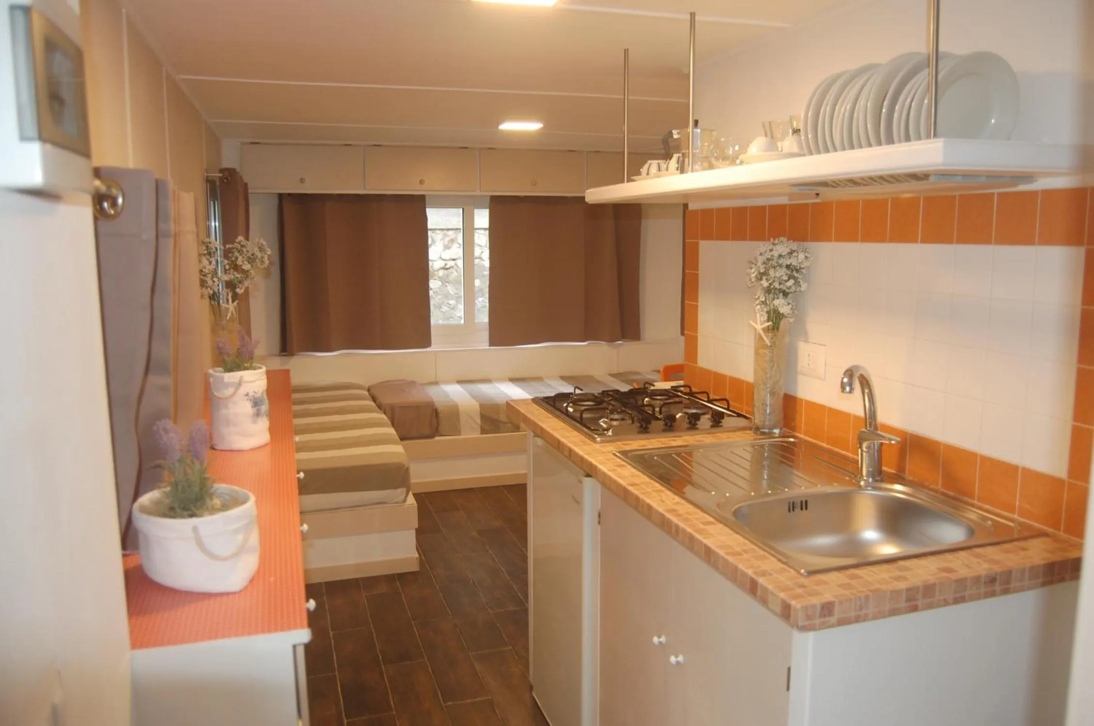 Kitchen or kitchenette in Marina del Cantone Chalet