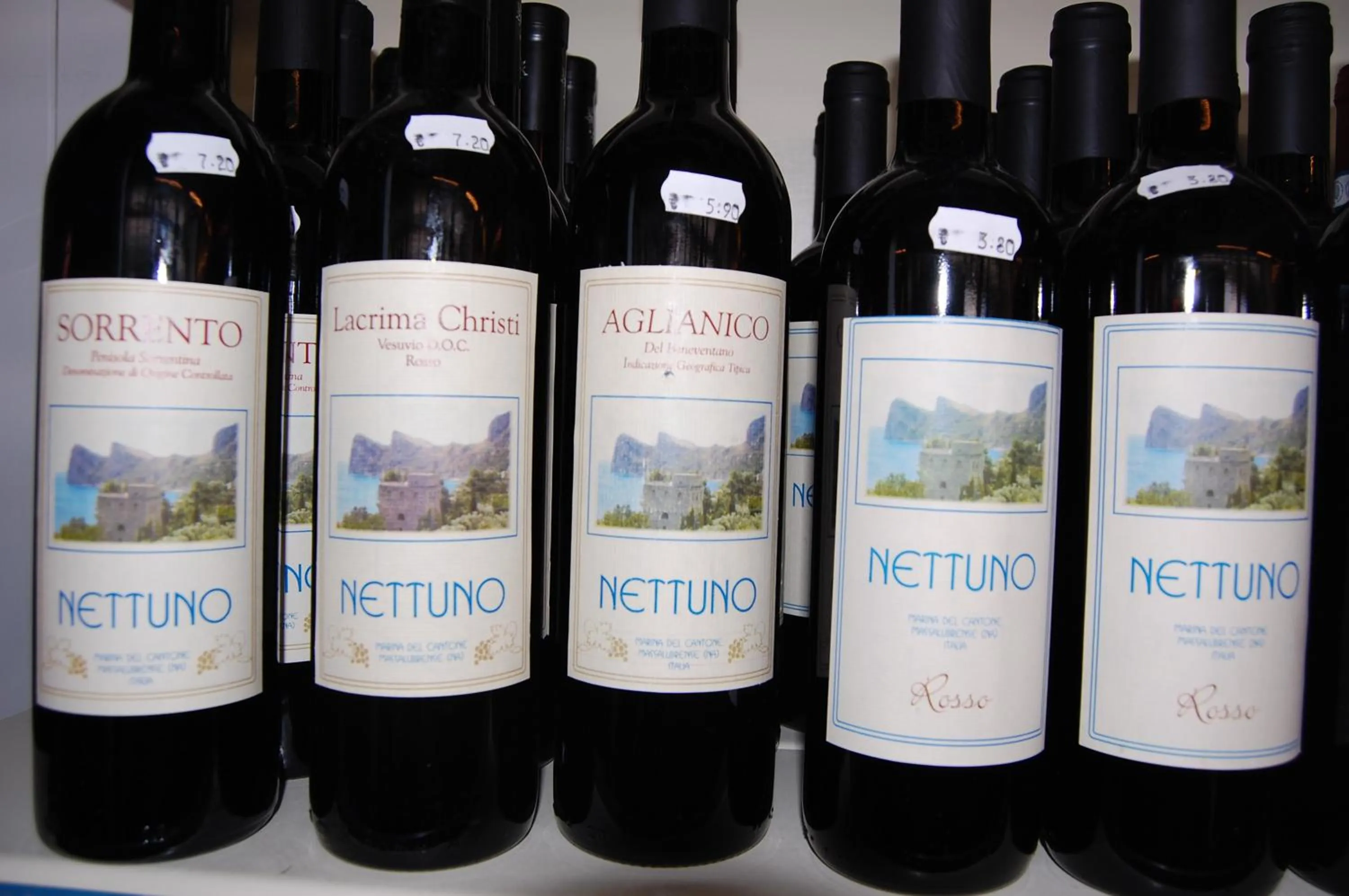 Alcoholic drinks in Marina del Cantone Chalet