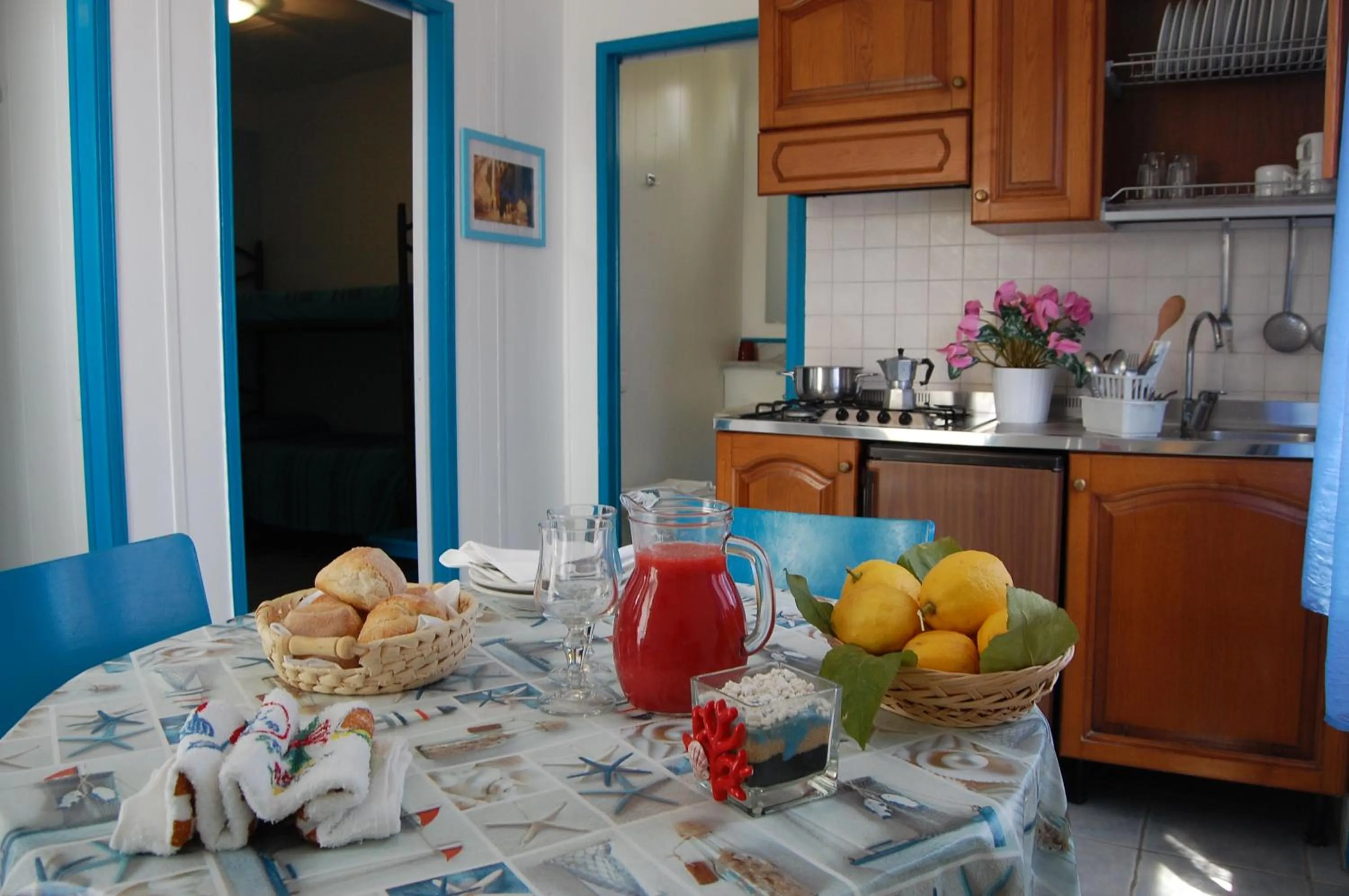 Kitchen or kitchenette in Marina del Cantone Chalet