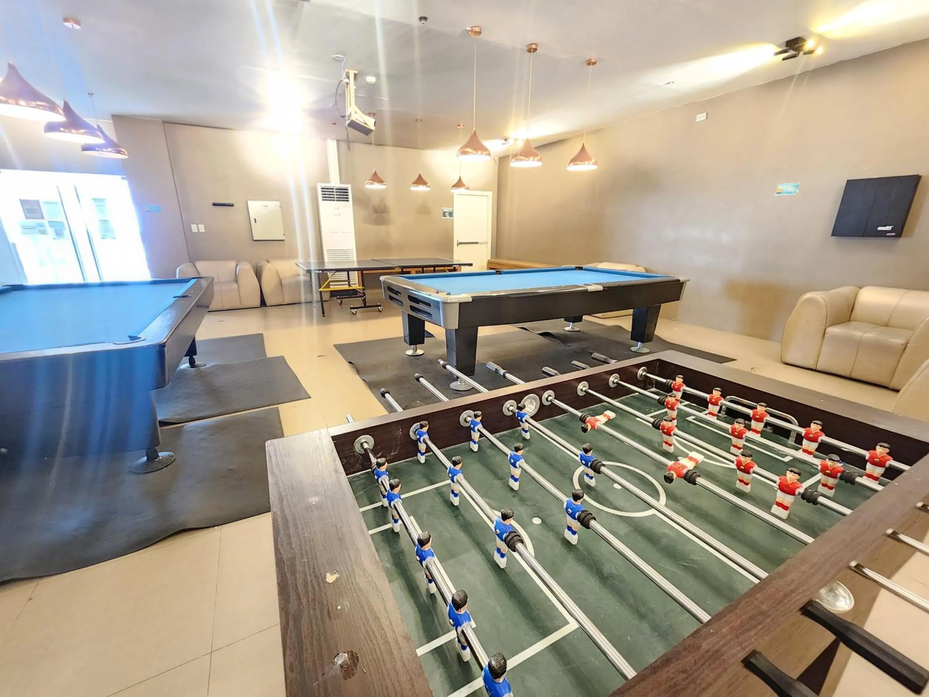 Billiard in UHome Lacson