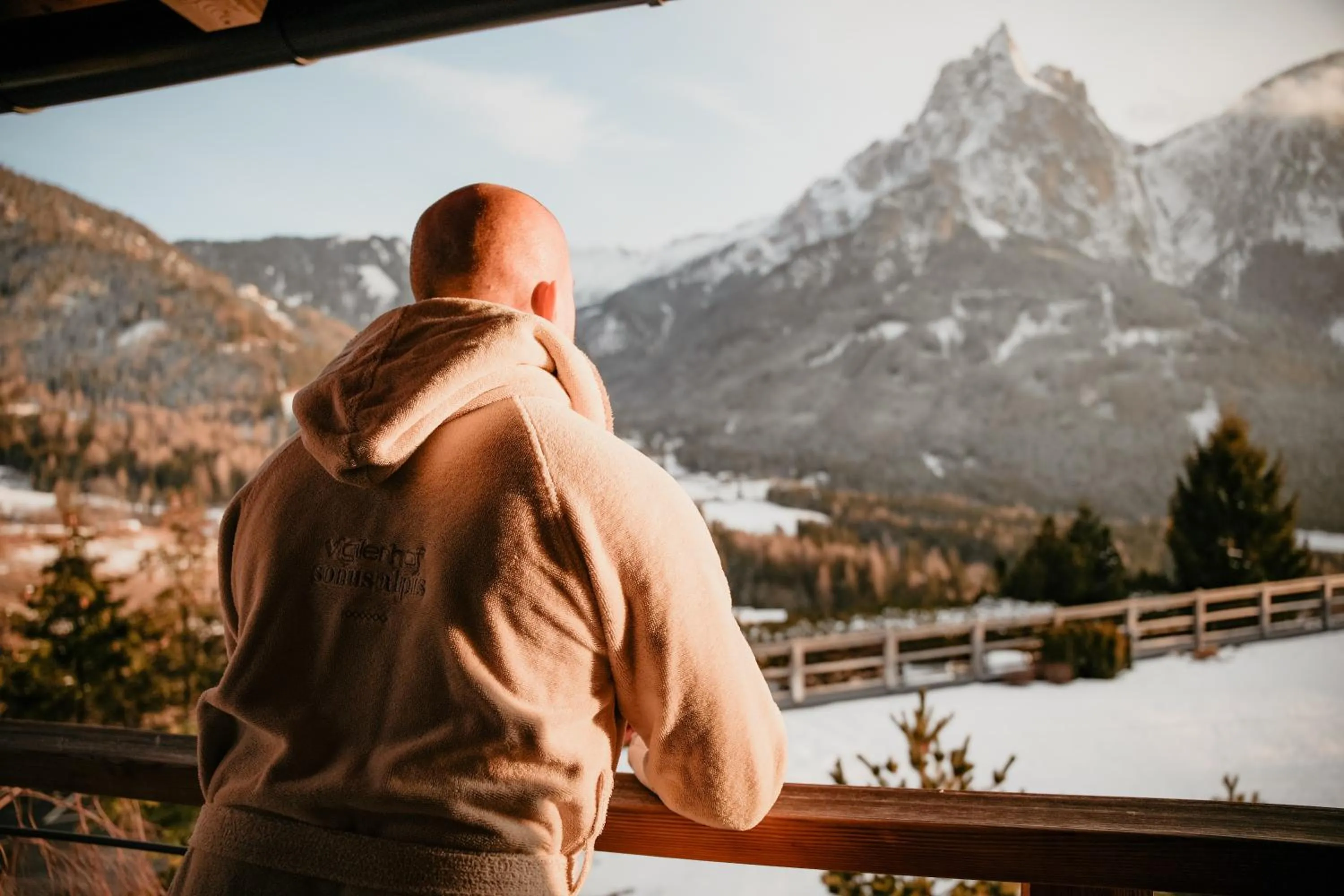 People in Sonus Alpis - Adults Only