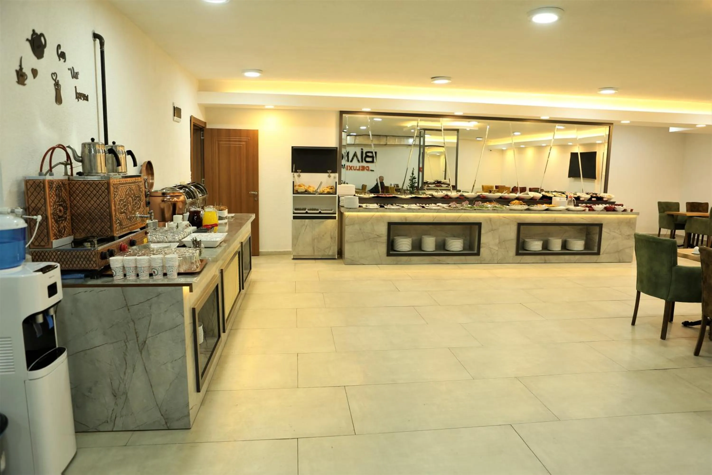 Breakfast in Bianca Hotel VAN