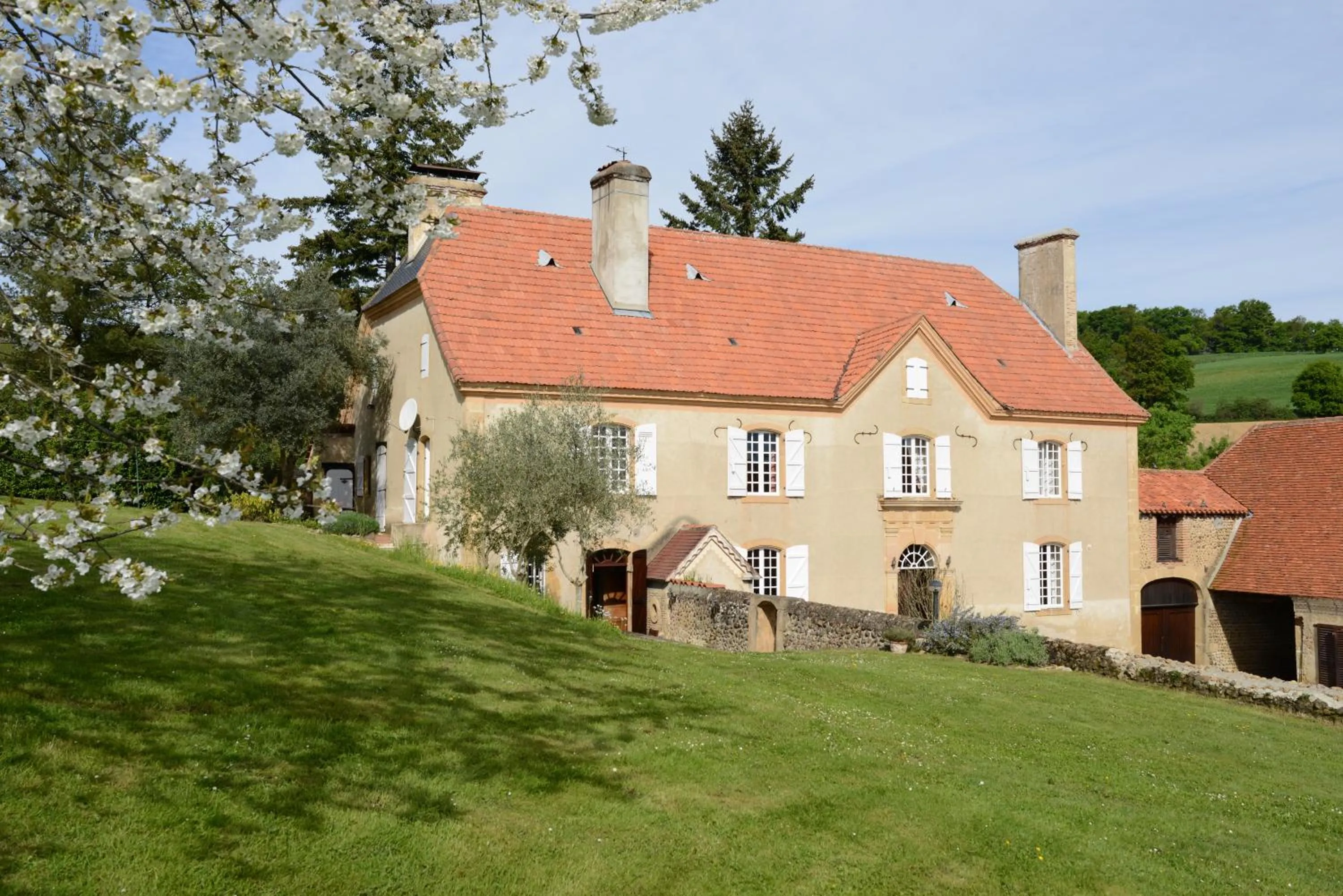 Facade/entrance in A la Vie Douce