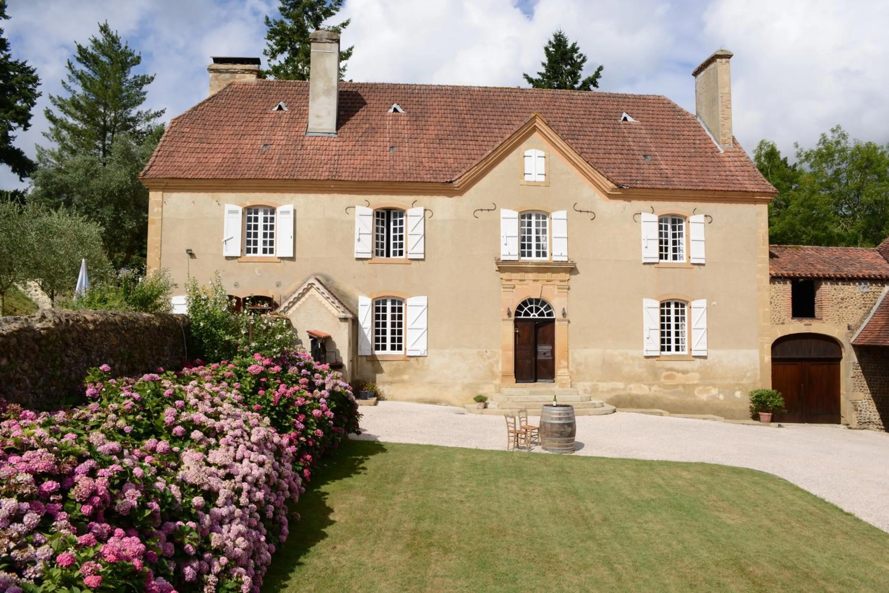 Facade/entrance in A la Vie Douce