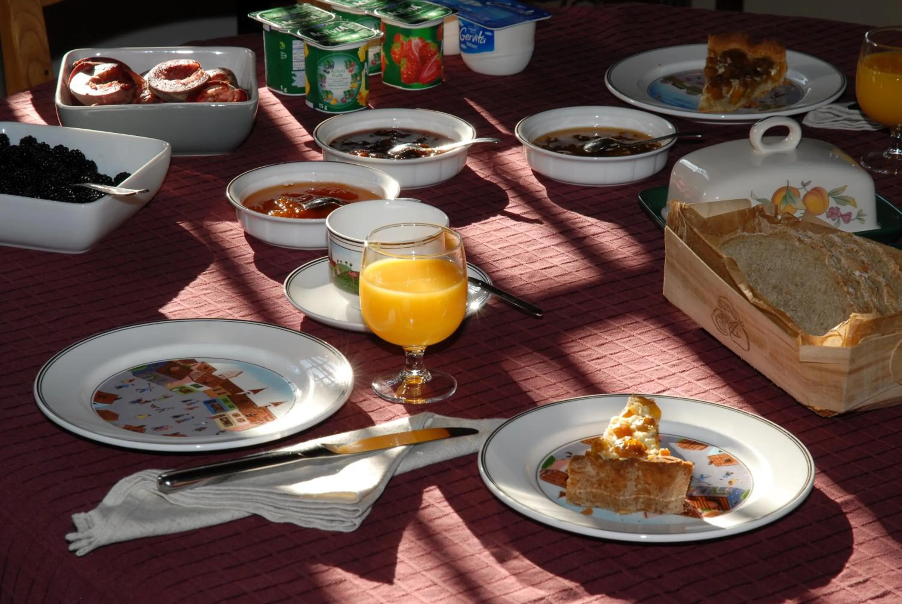 Restaurant/places to eat in A la Vie Douce
