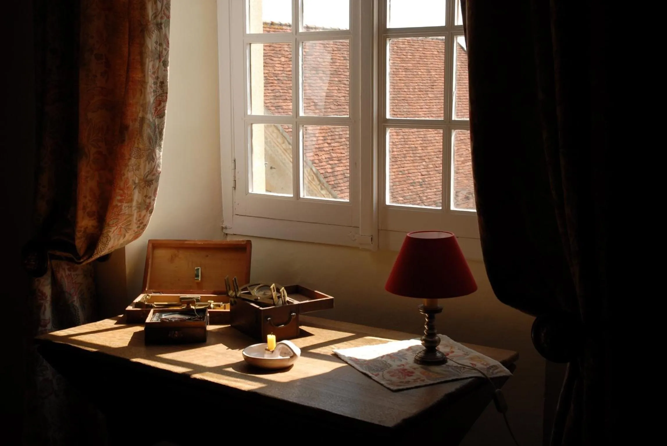 Decorative detail in A la Vie Douce