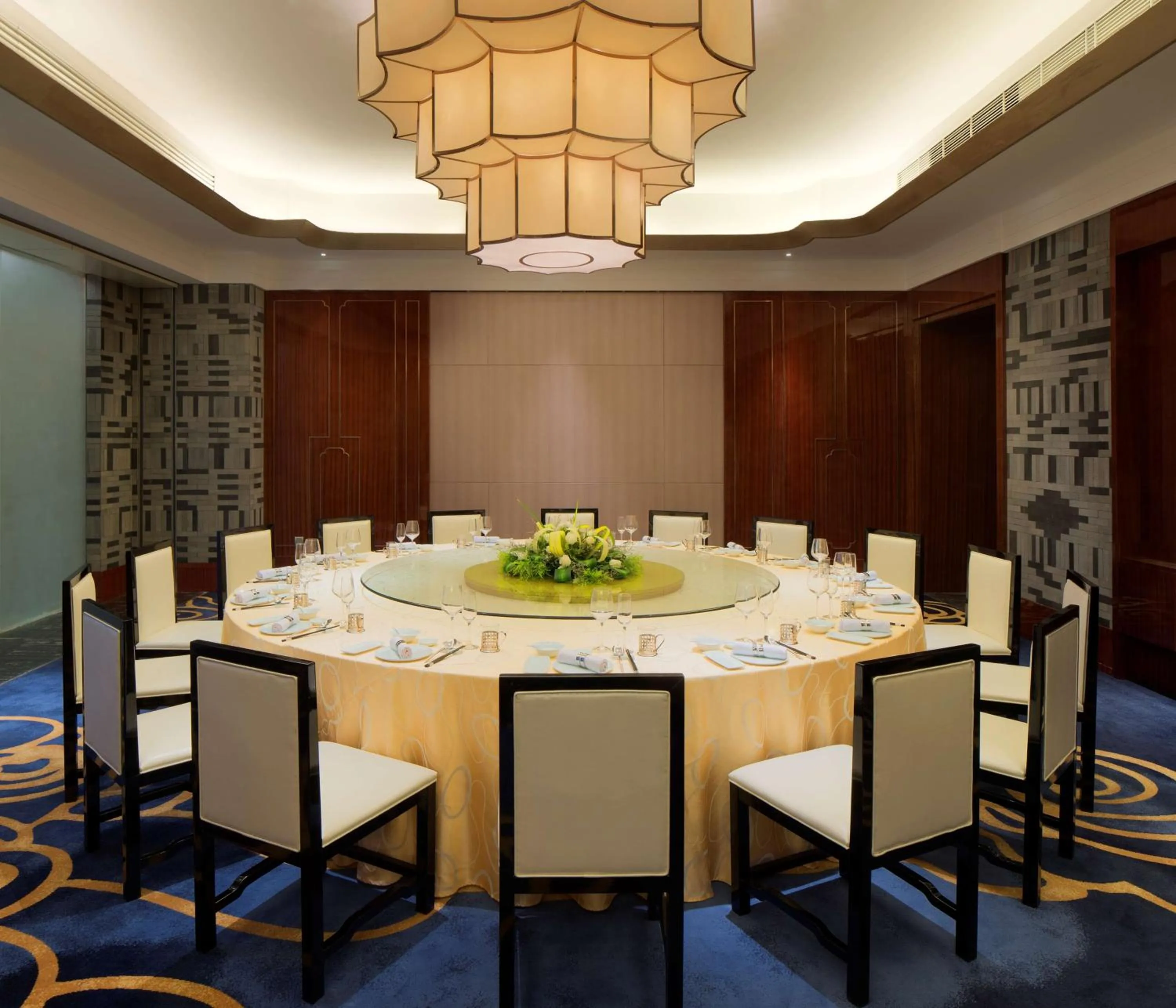 Restaurant/places to eat in Radisson Blu Hotel Kashgar