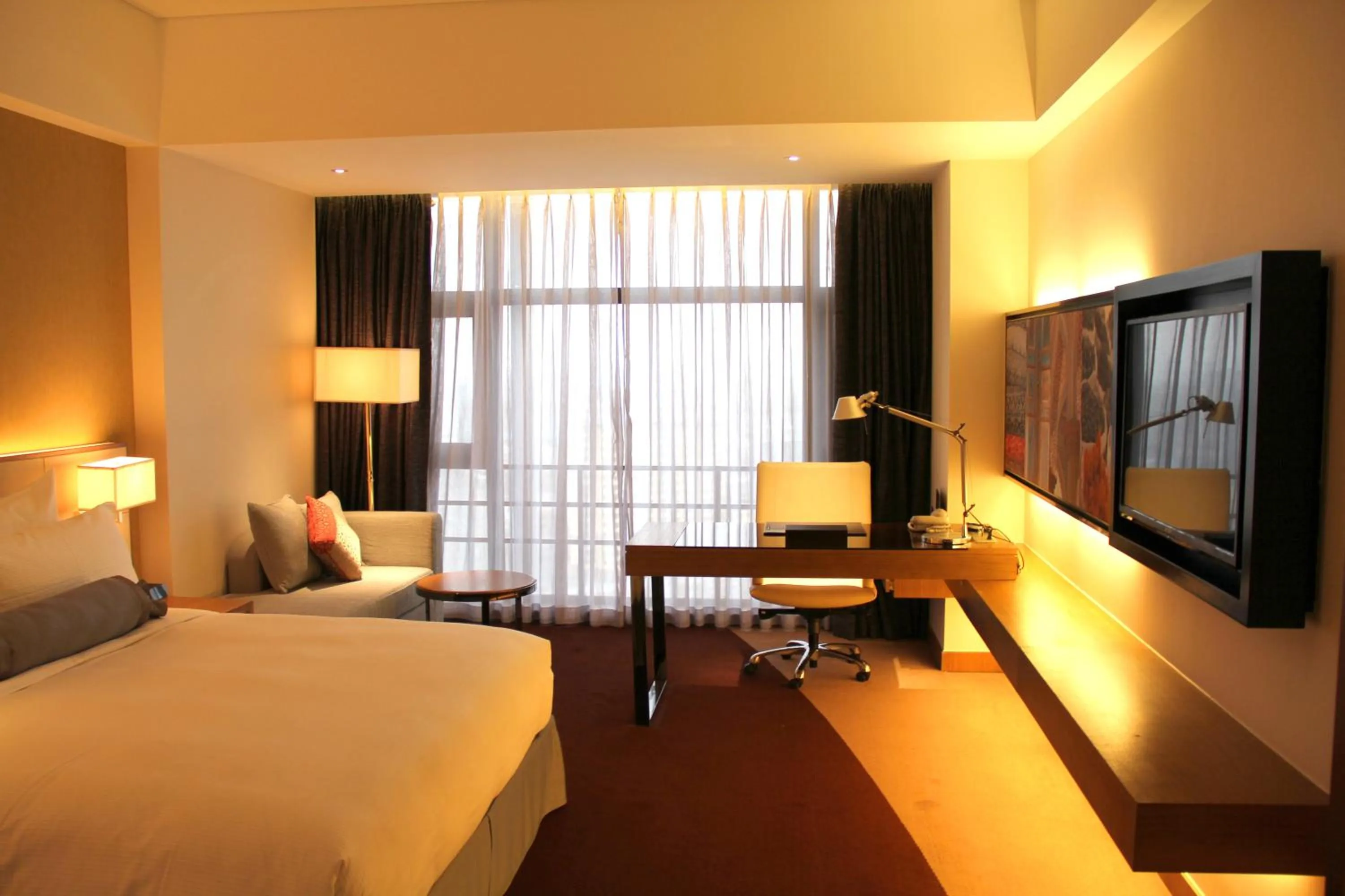 Bedroom, Bed in Radisson Blu Hotel Kashgar