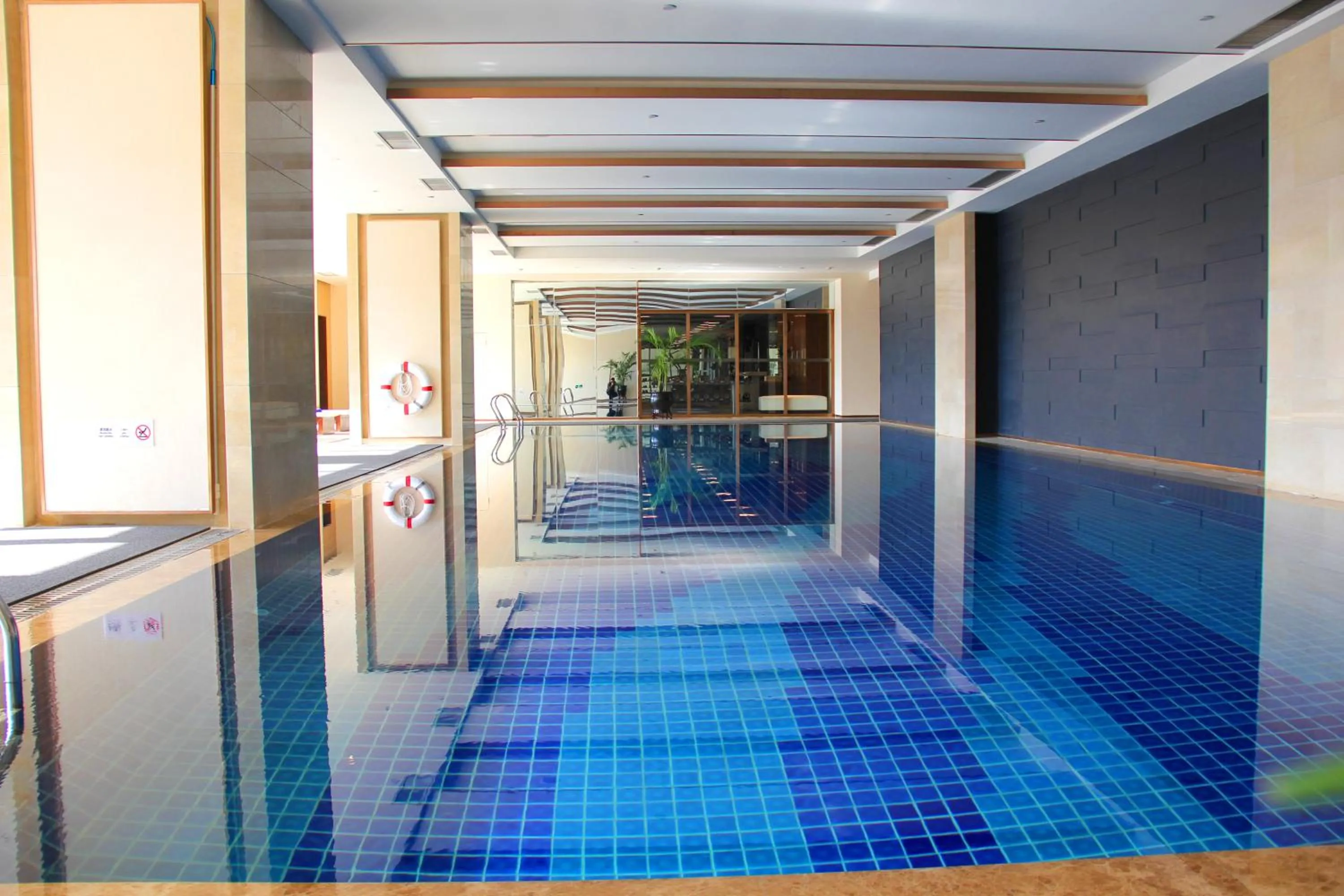 Swimming pool in Radisson Blu Hotel Kashgar