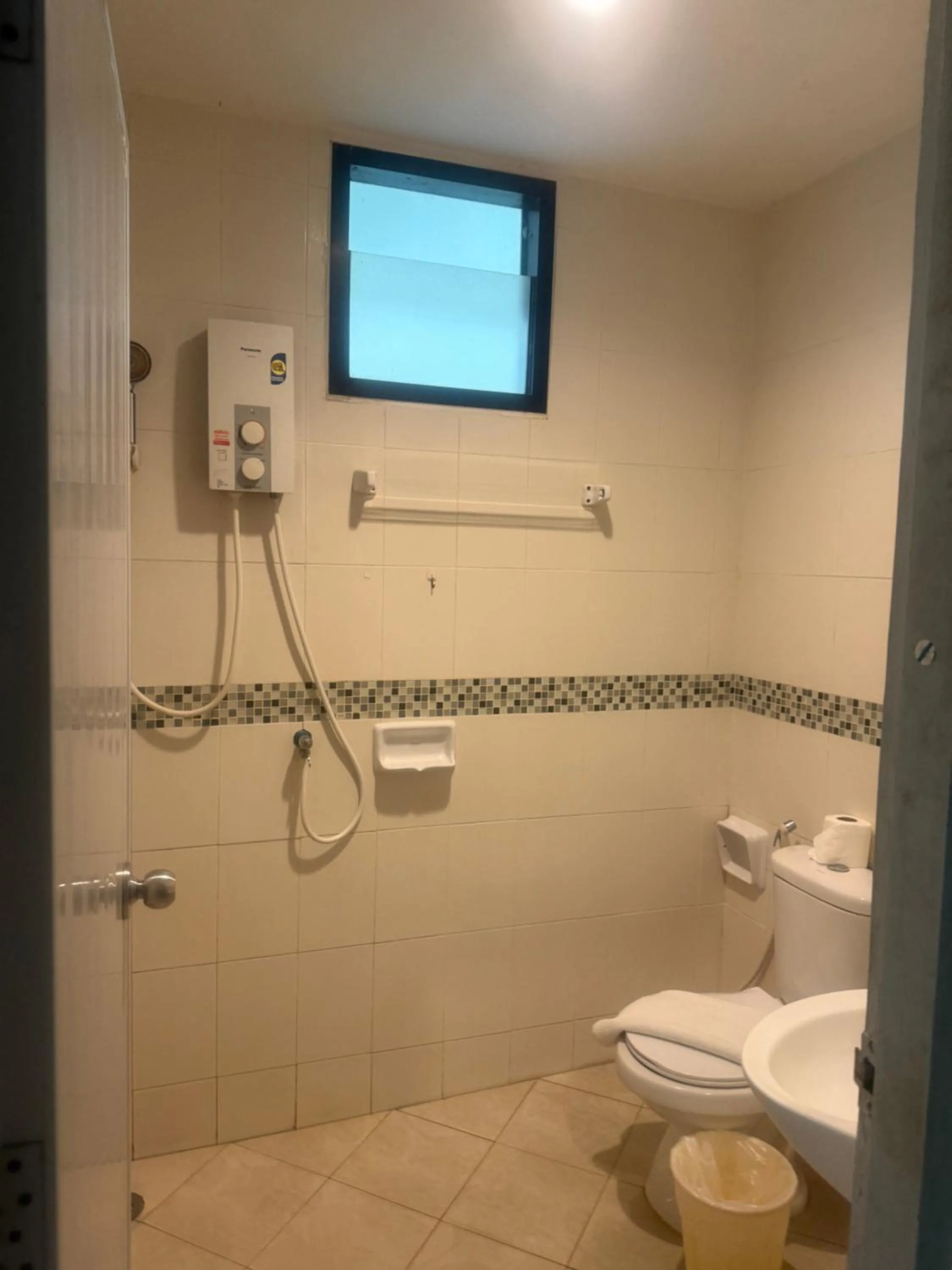 Royal Waves Hotel