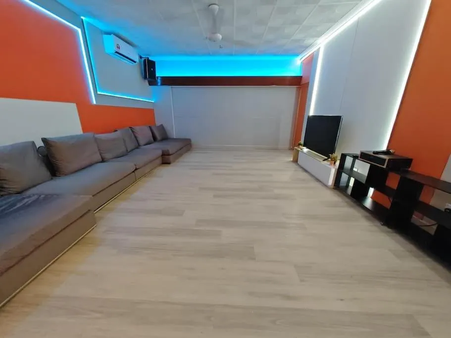 TV and multimedia in Taman Duta KL Deluxe Villa by uBook
