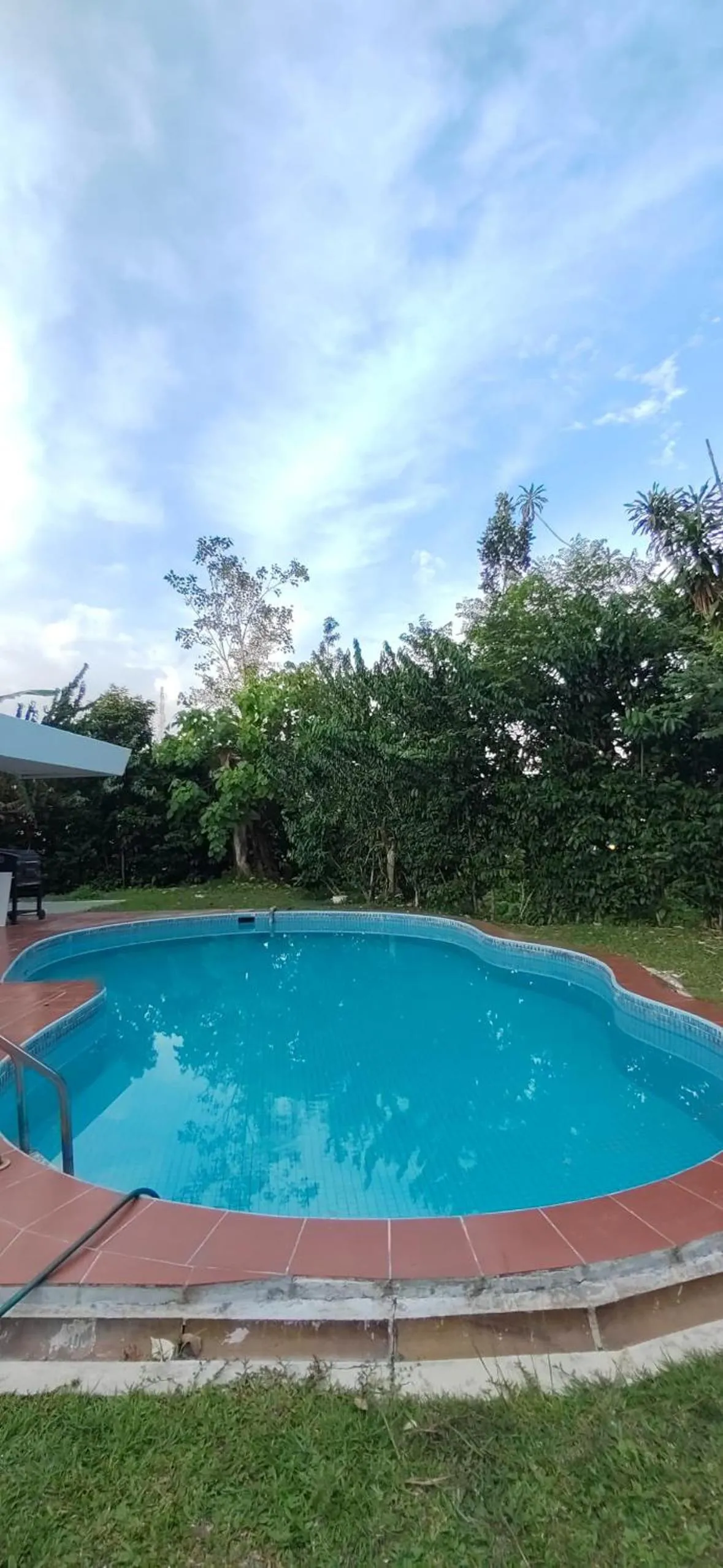 Swimming pool in Taman Duta KL Deluxe Villa by uBook
