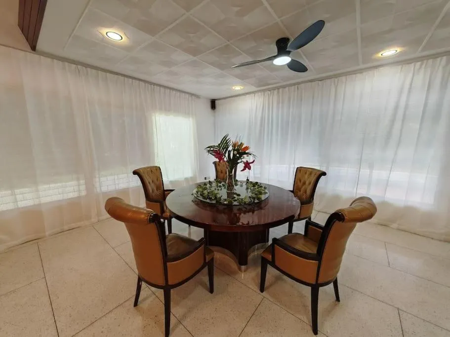Seating area in Taman Duta KL Deluxe Villa by uBook