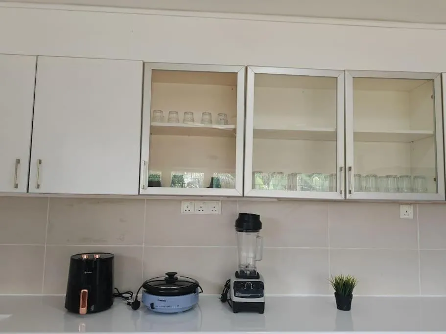 Kitchen or kitchenette in Taman Duta KL Deluxe Villa by uBook