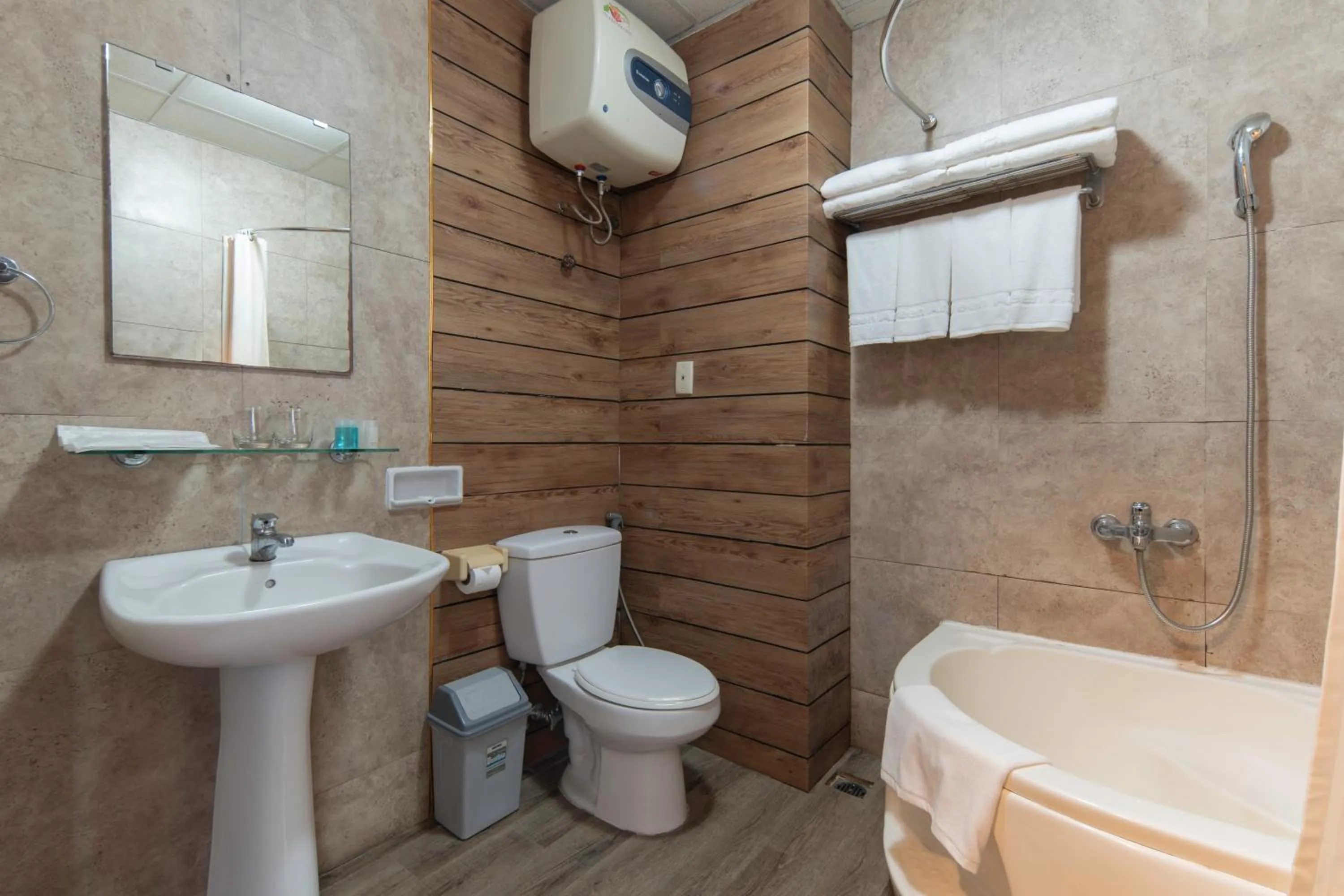 Shower in Green Nha Trang