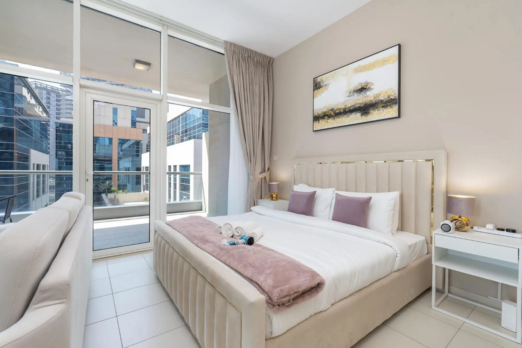 Glorious Studio with Easy City Access in Bay Square 9, Business Bay