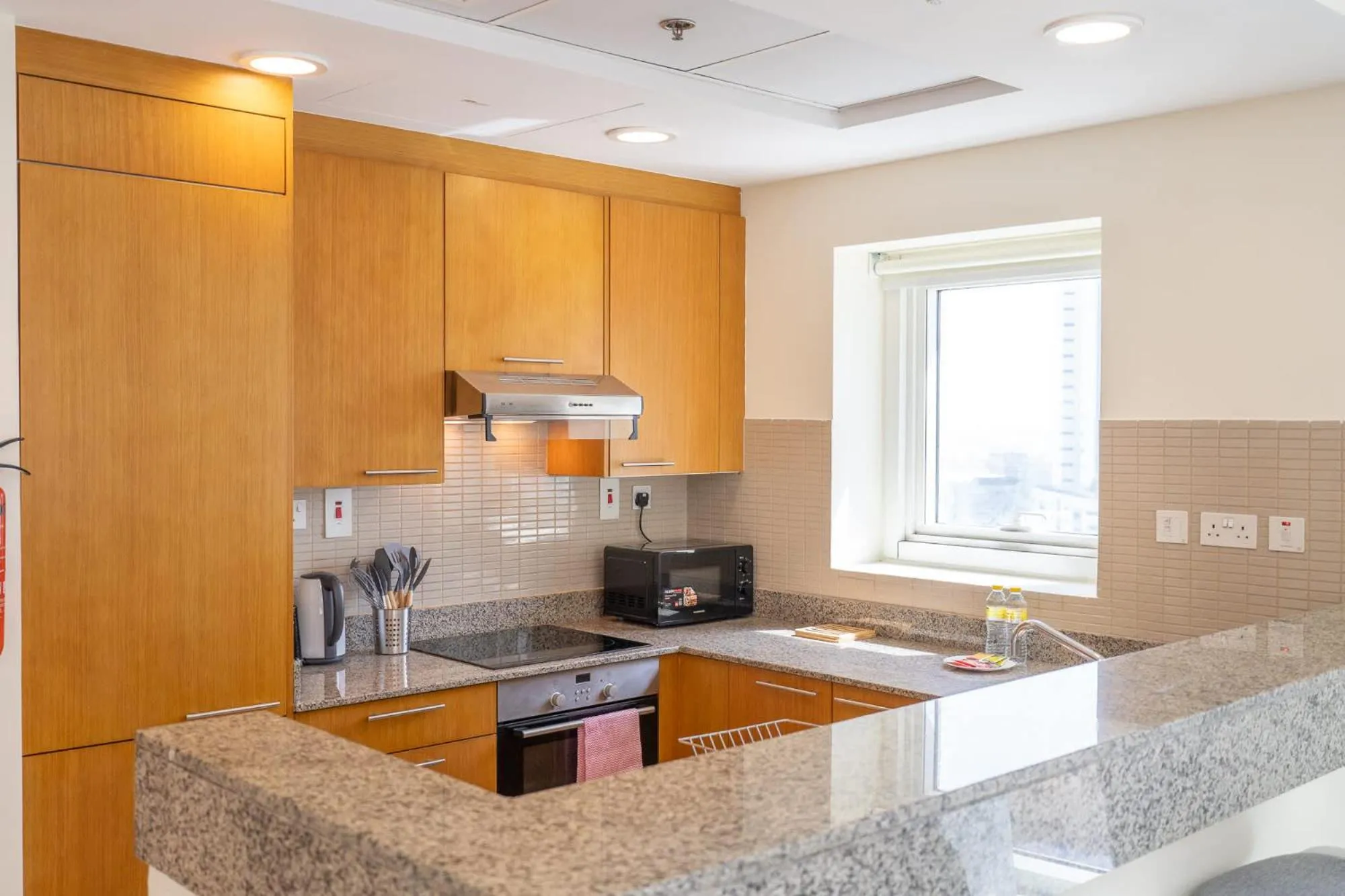 Glorious Studio with Easy City Access in Bay Square 9, Business Bay