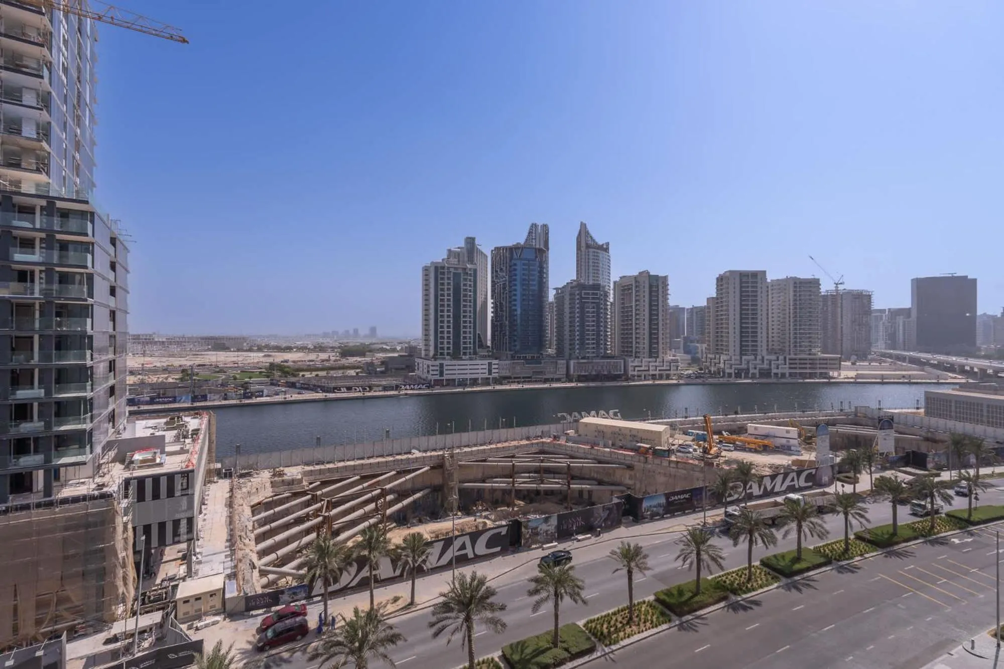 Glorious Studio with Easy City Access in Bay Square 9, Business Bay