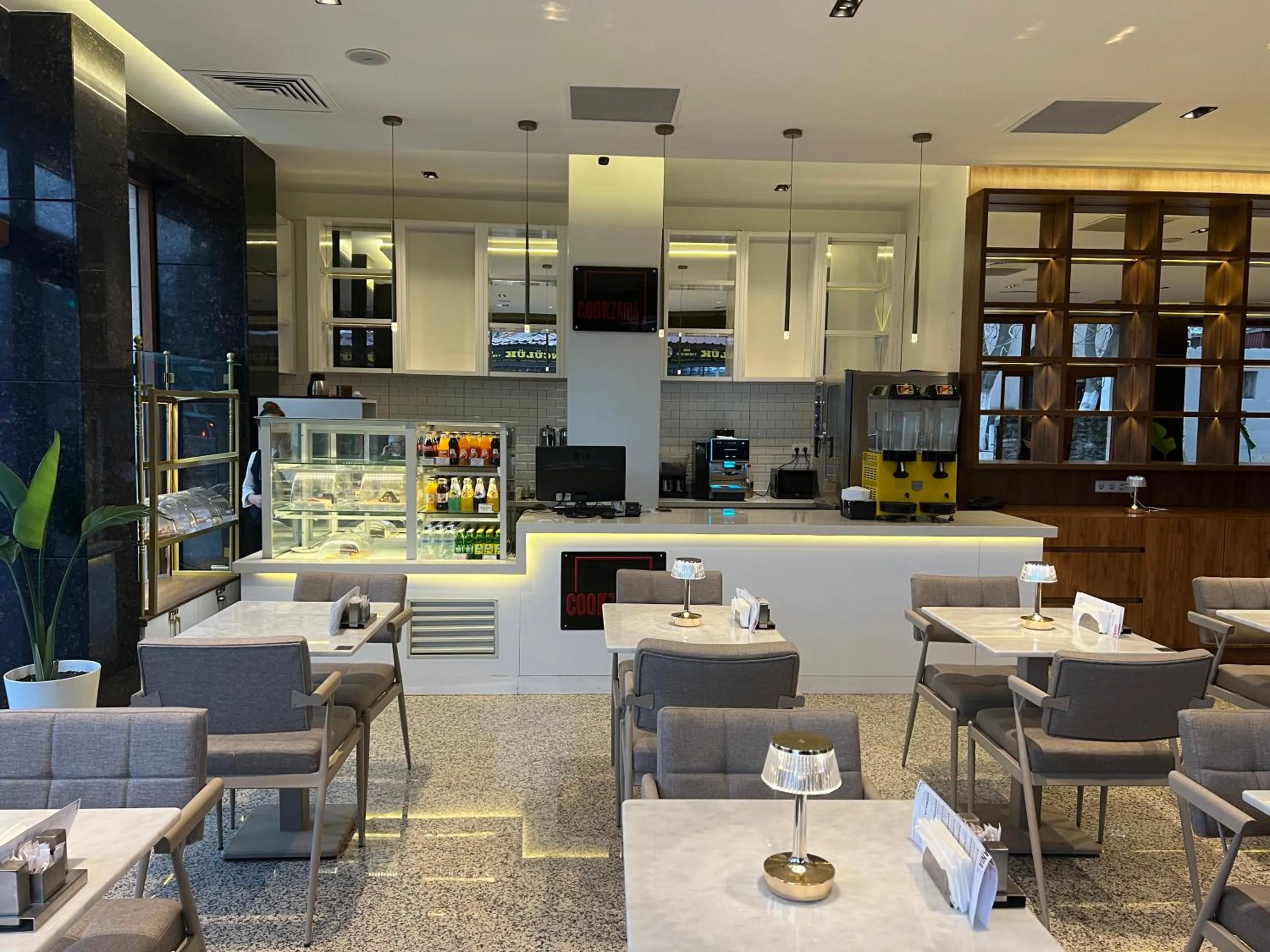 Restaurant/places to eat in İstanblu Hotel&Spa