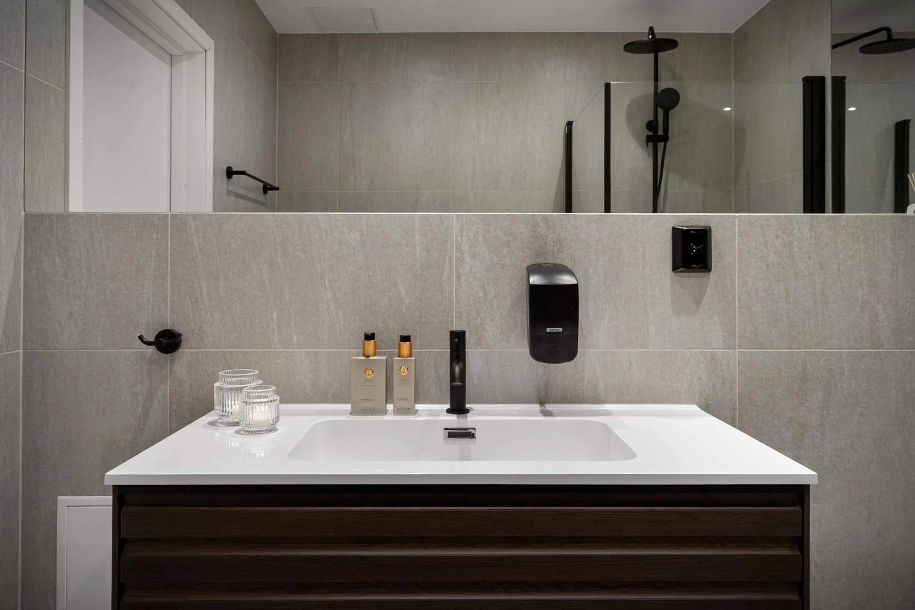 Bathroom in Enter Skansen Hotel