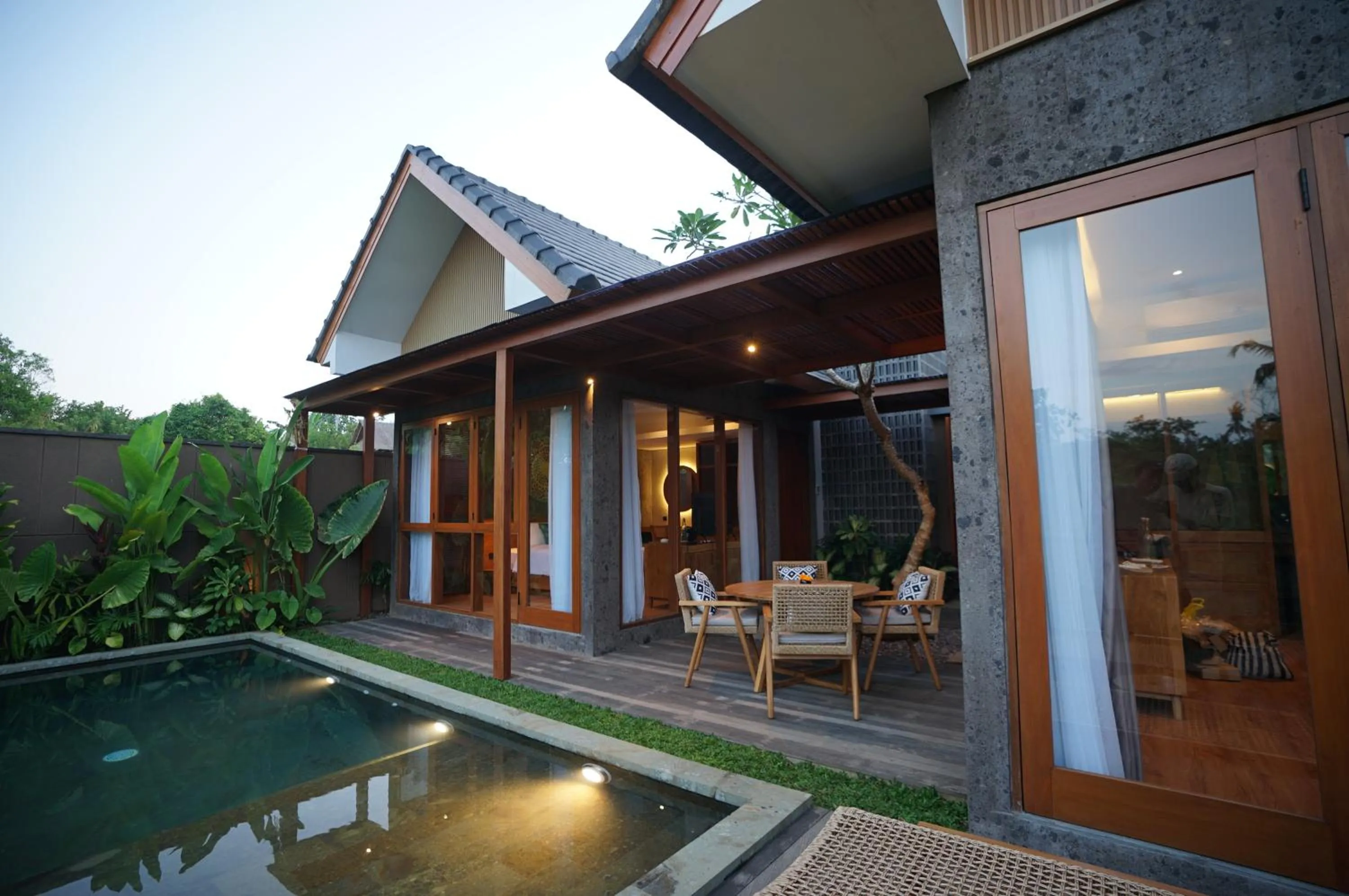 Swimming pool in The Shanti Graha Villas