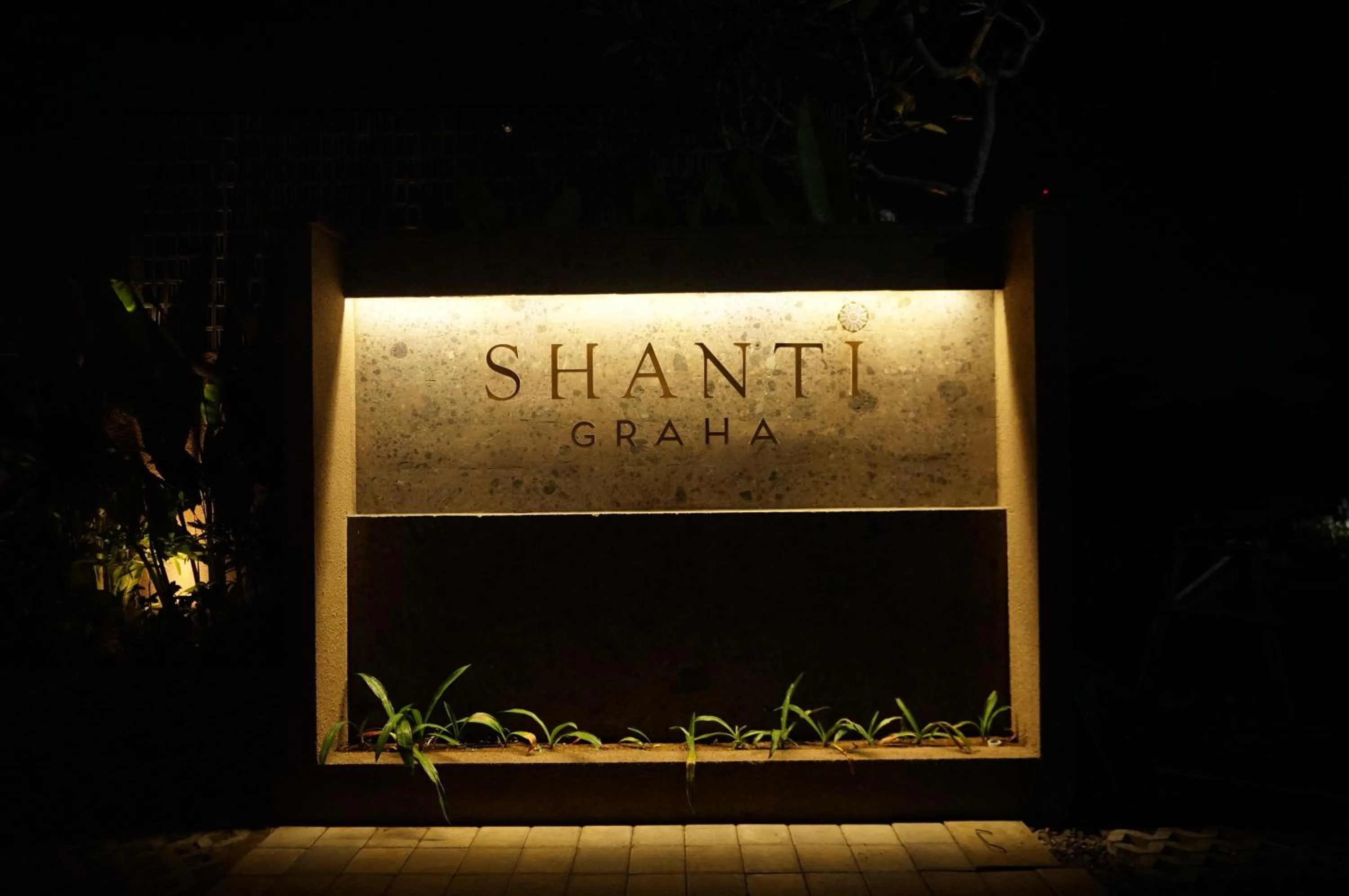 Logo/Certificate/Sign in The Shanti Graha Villas