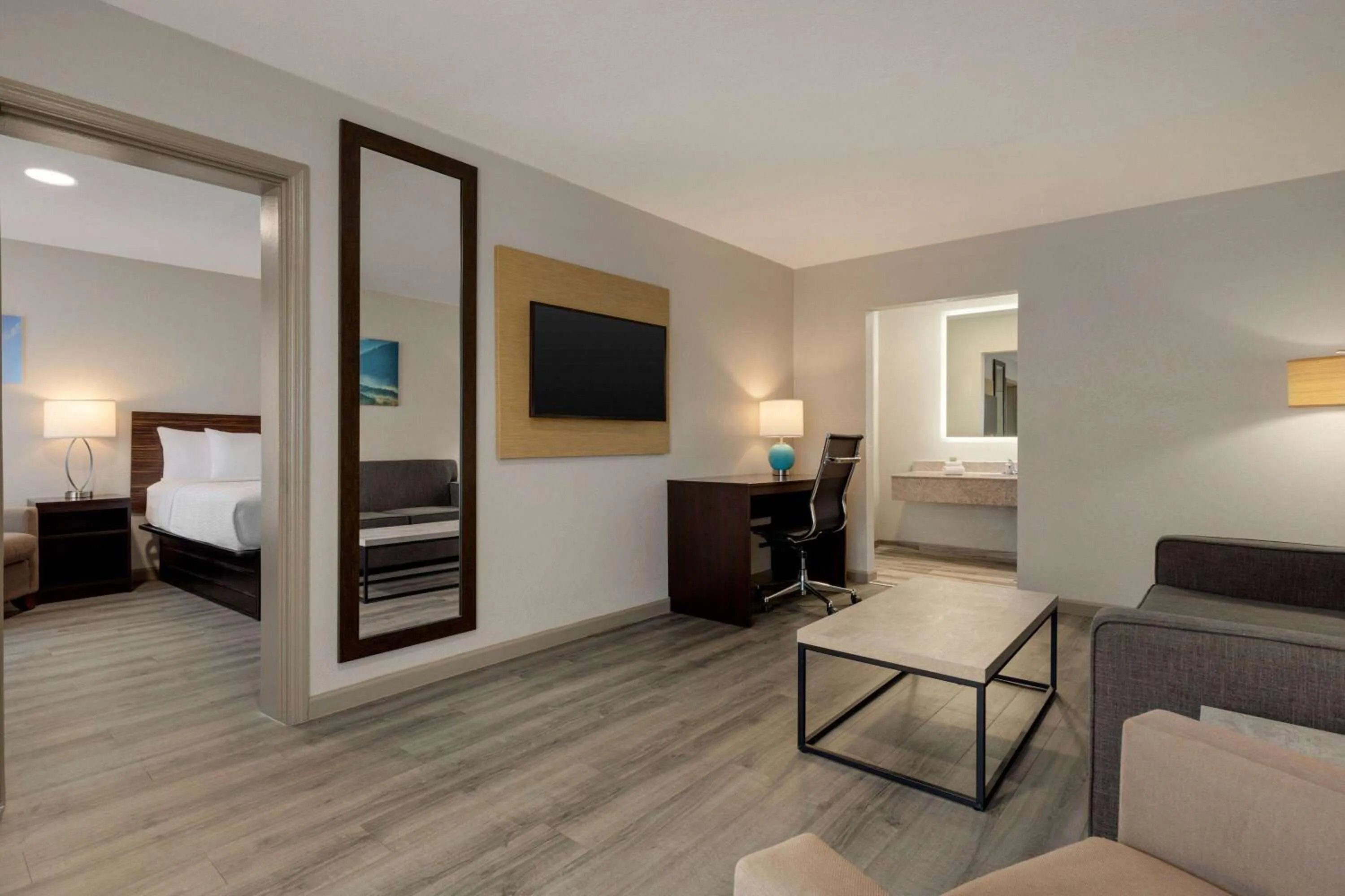 Photo of the whole room, Bed in Baymont by Wyndham Emporia VA