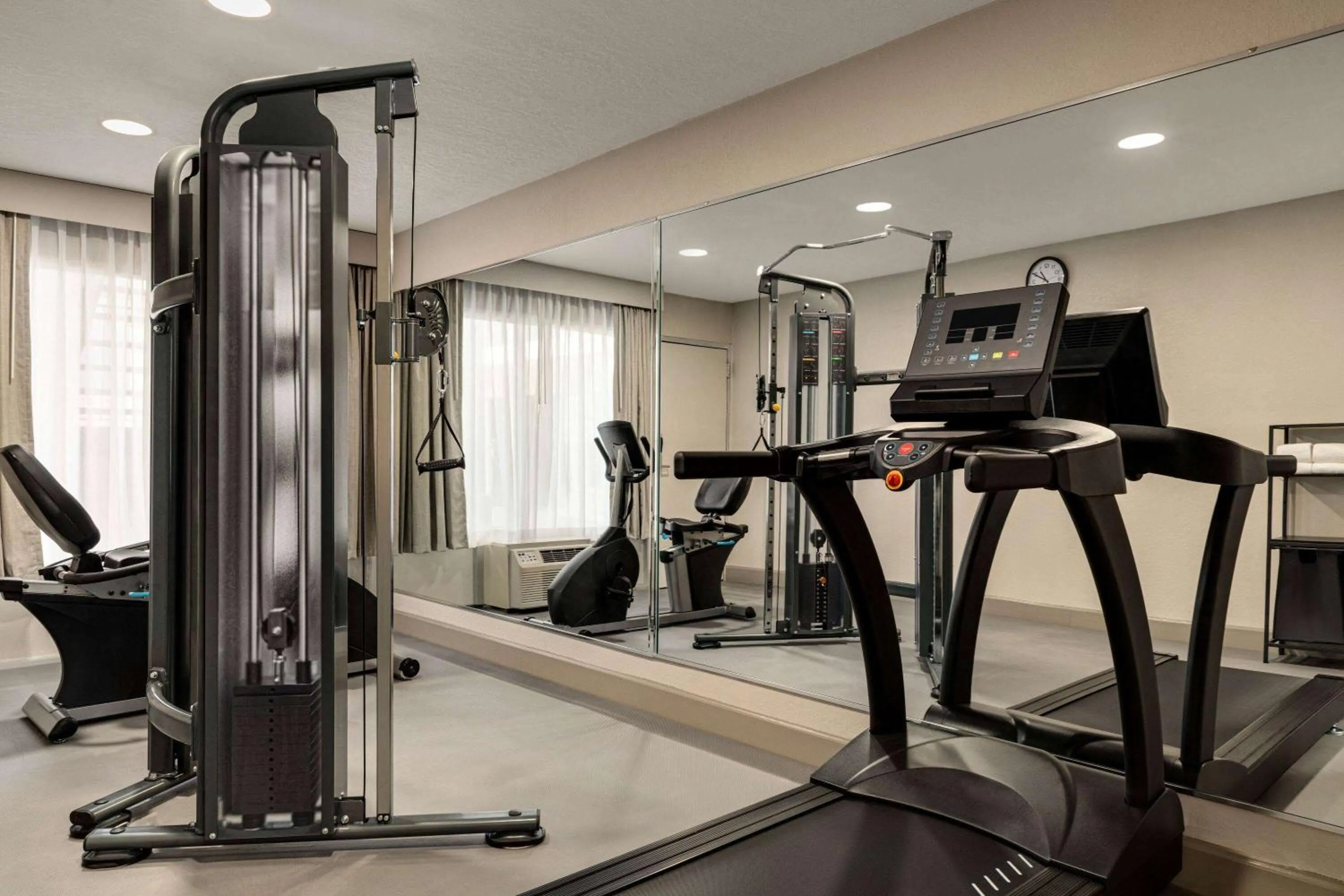 Fitness centre/facilities in Baymont by Wyndham Emporia VA