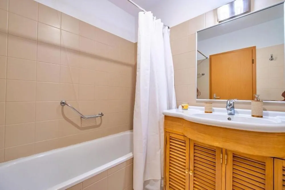 Bathroom in Estúdio Costinha - Madeira