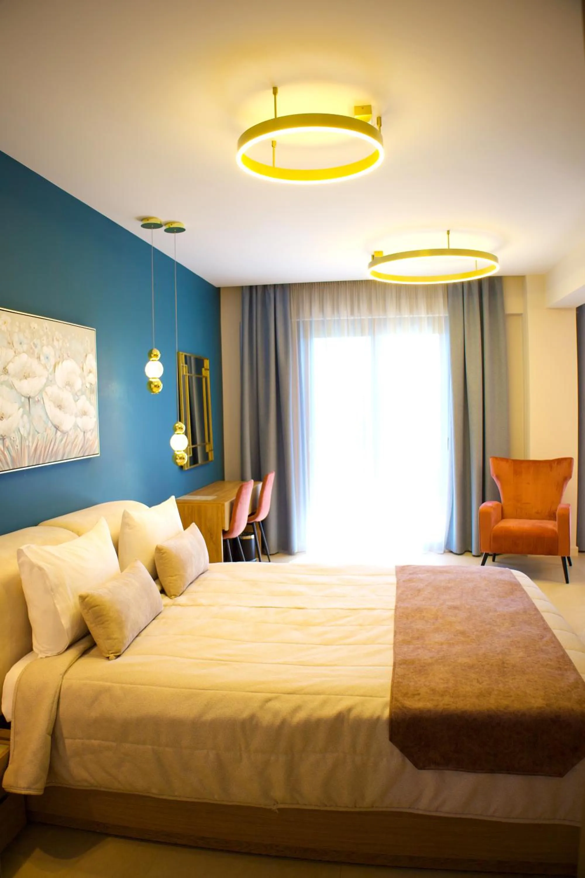 Bed in Sky Boutique Hotel