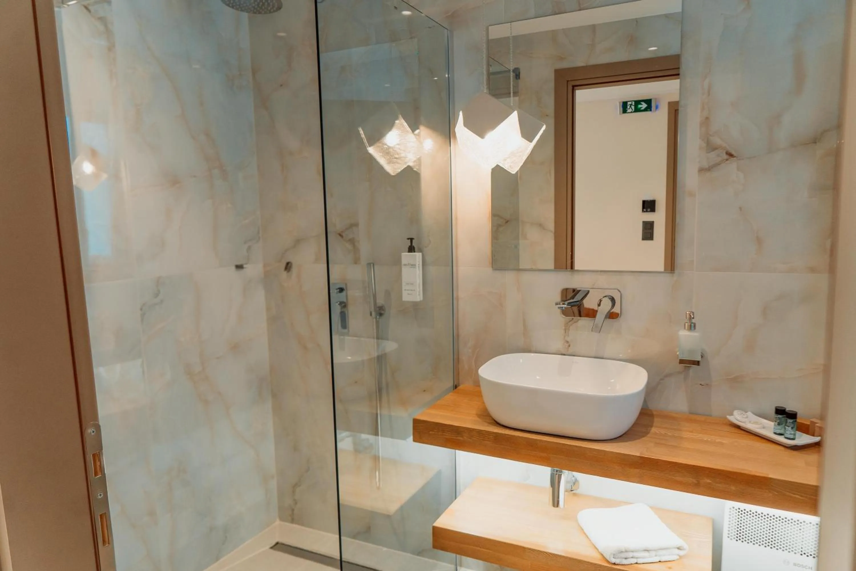 Shower in Sky Boutique Hotel