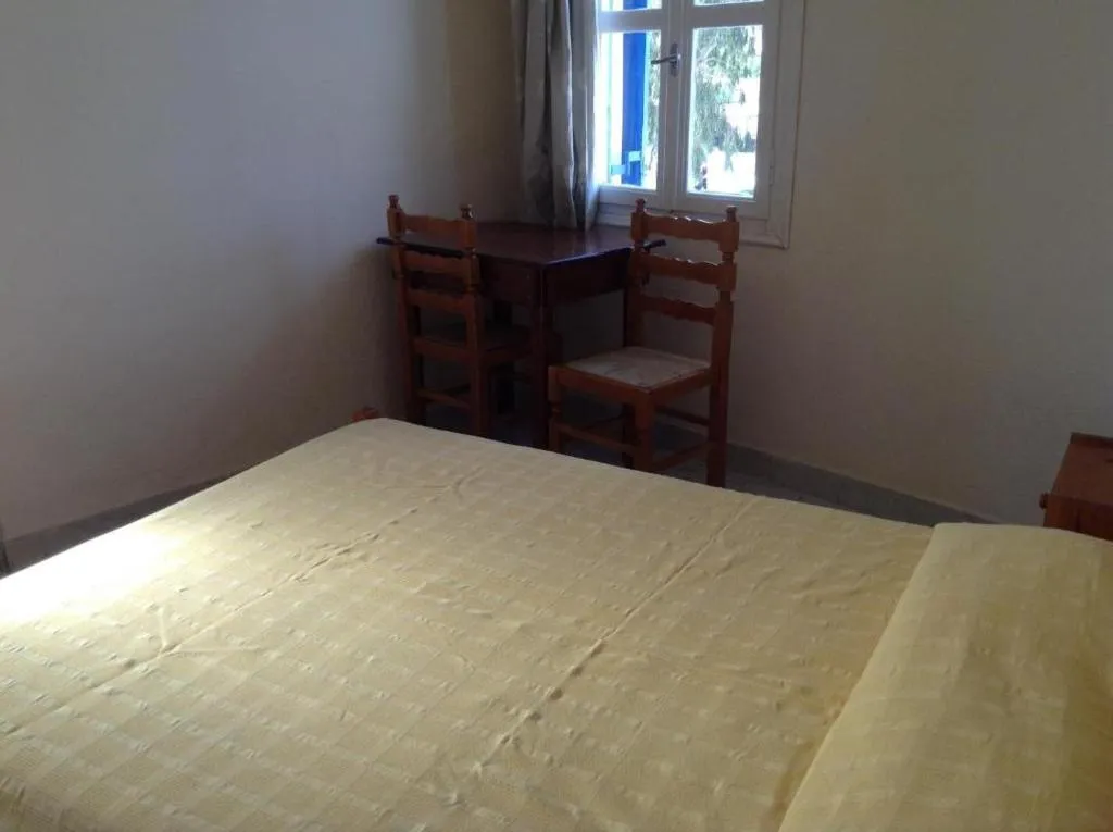 Rooms to let Katerina & John's