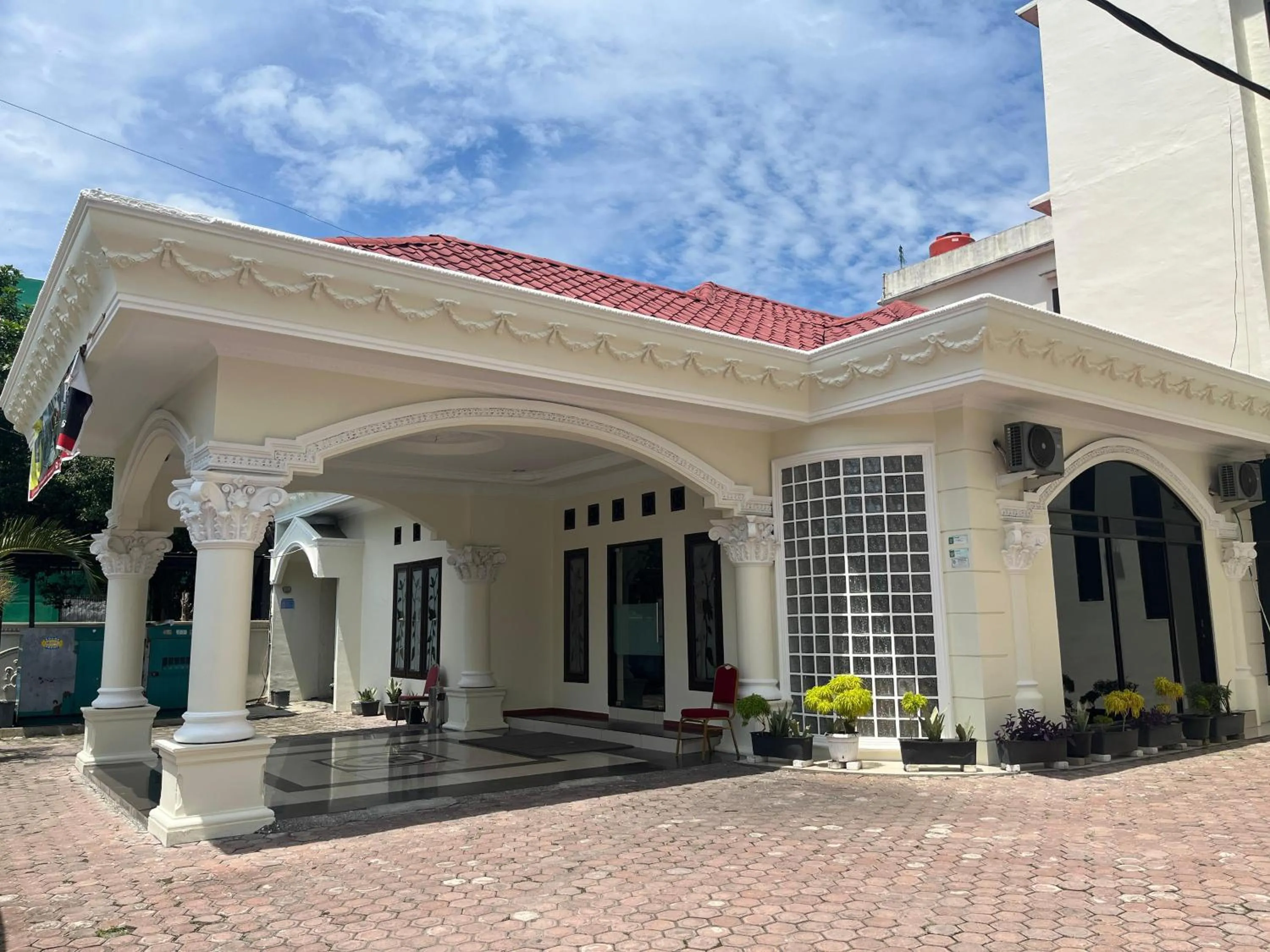 Property building in De Nusantara Hotel Syariah