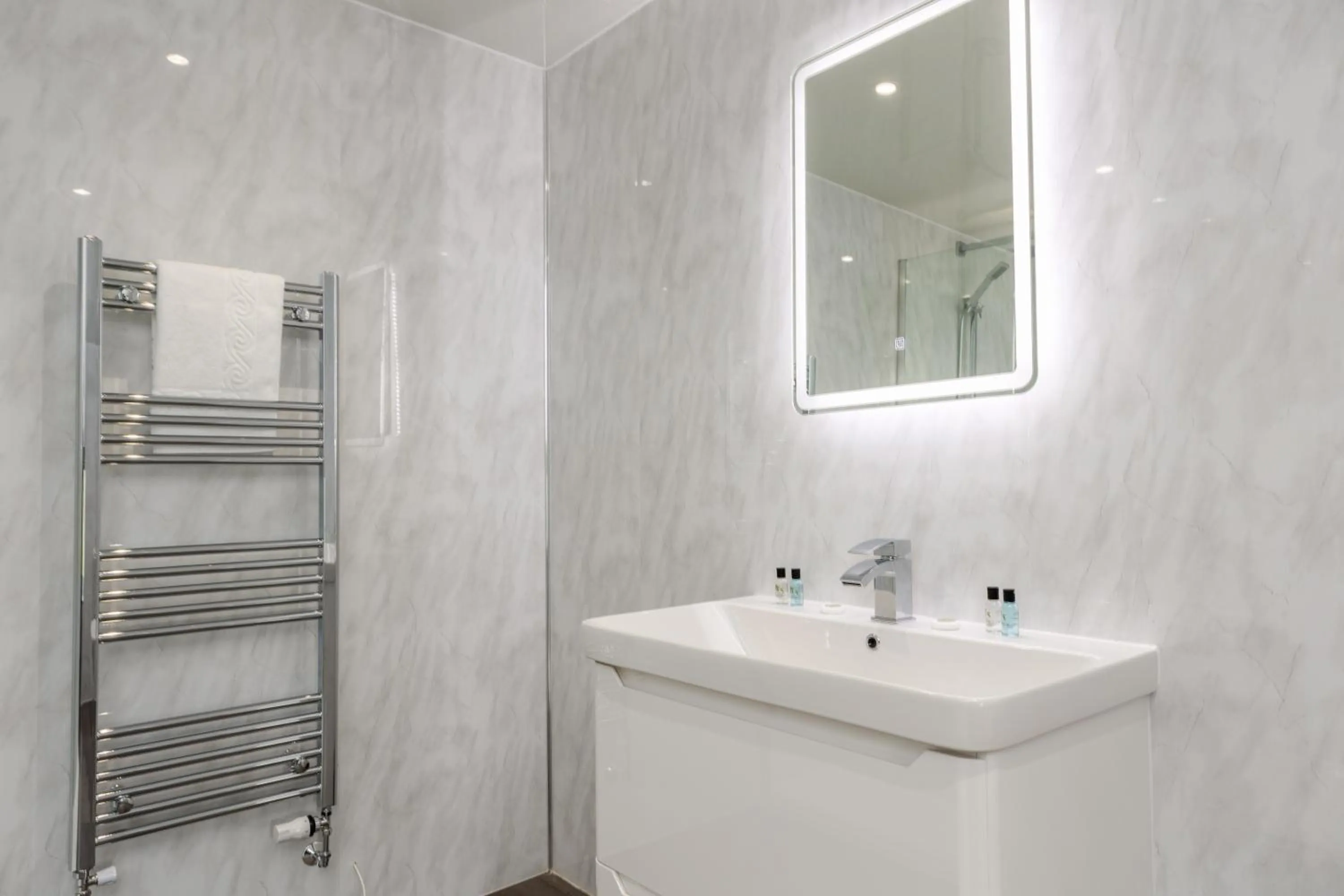 Shower in The Kellbank