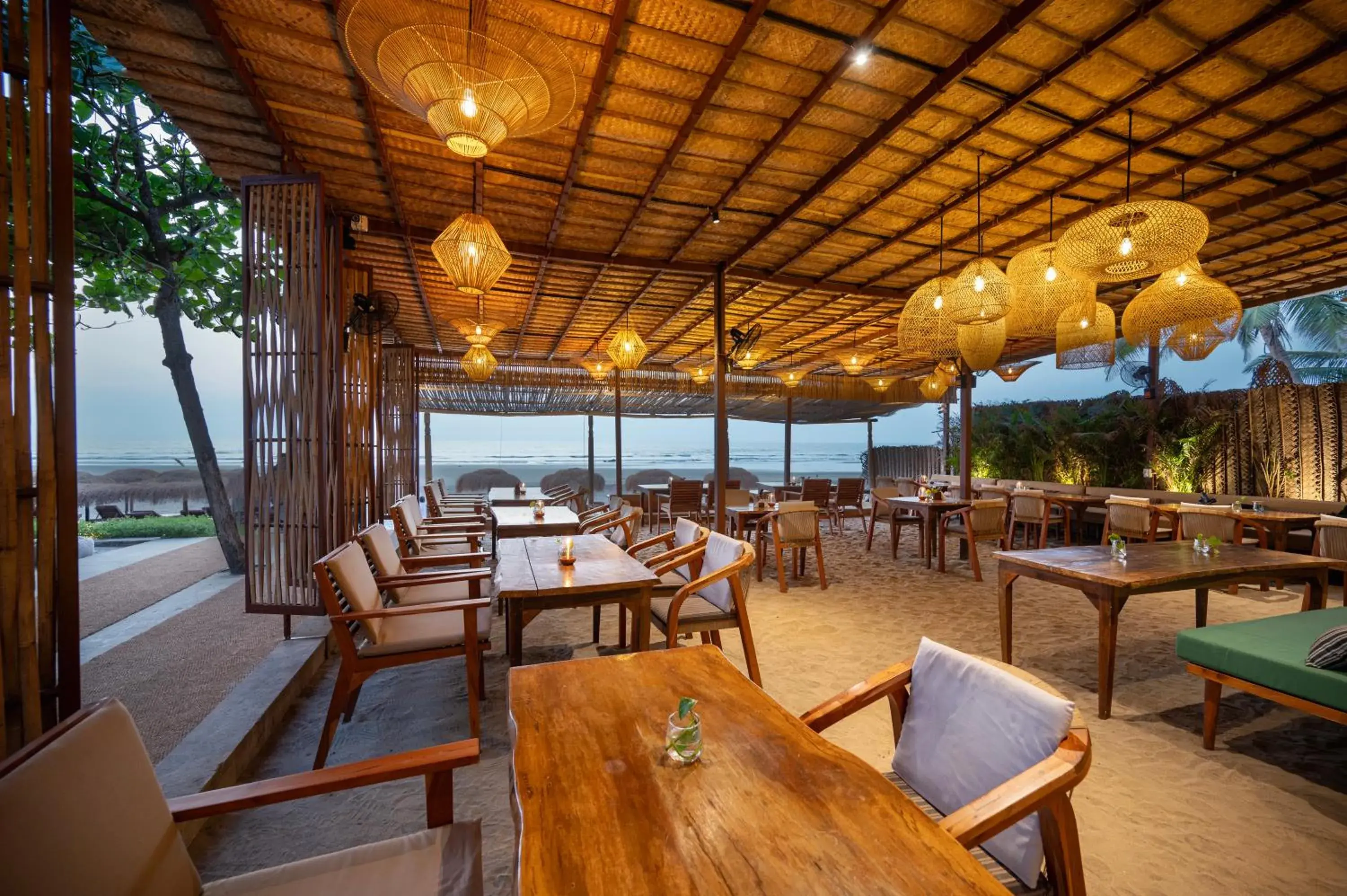 Restaurant/places to eat in Palma Beach Resort Restaurant/places to eat in Palma Beach Resort