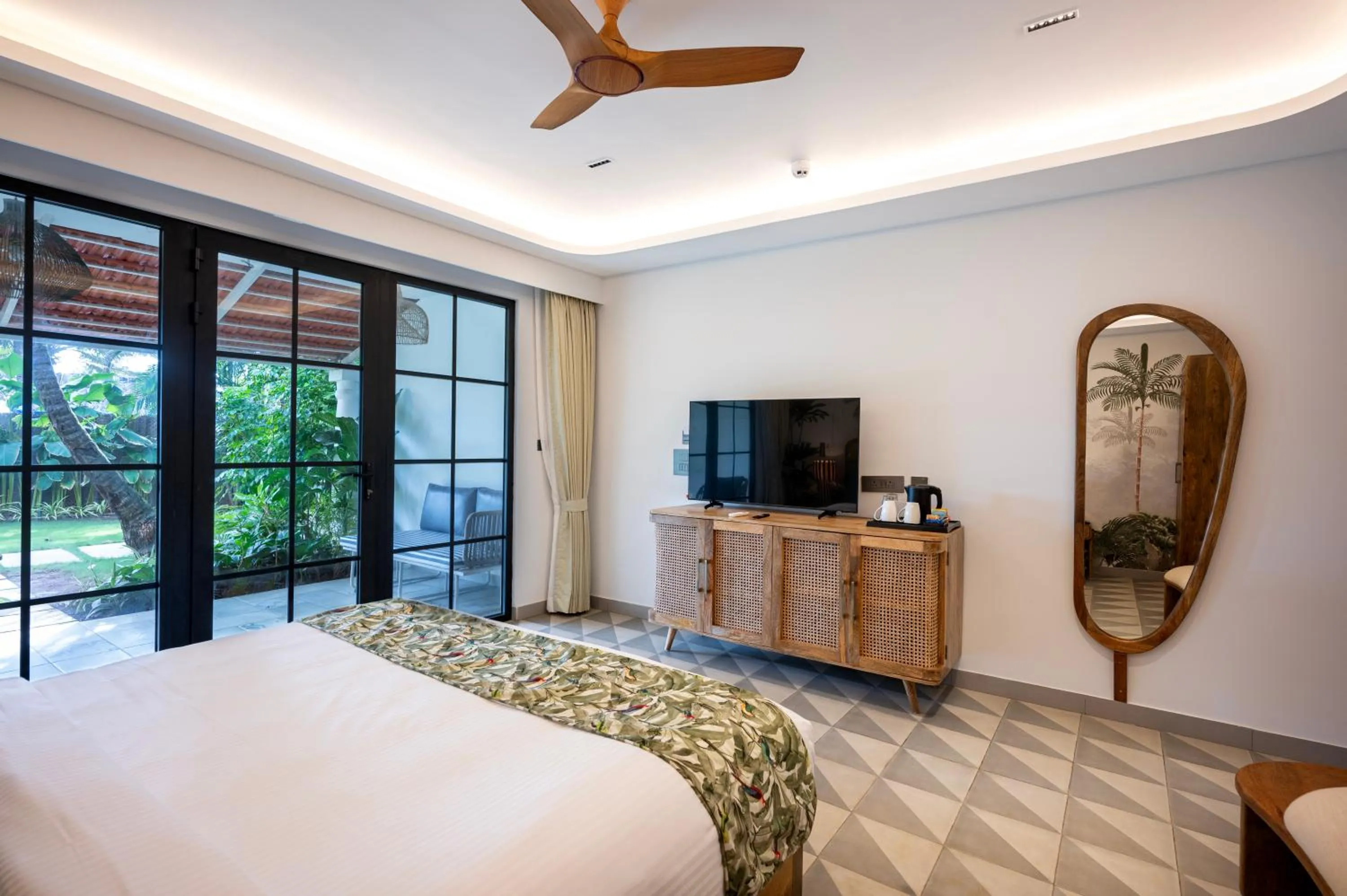 TV and multimedia, Bed in Palma Beach Resort