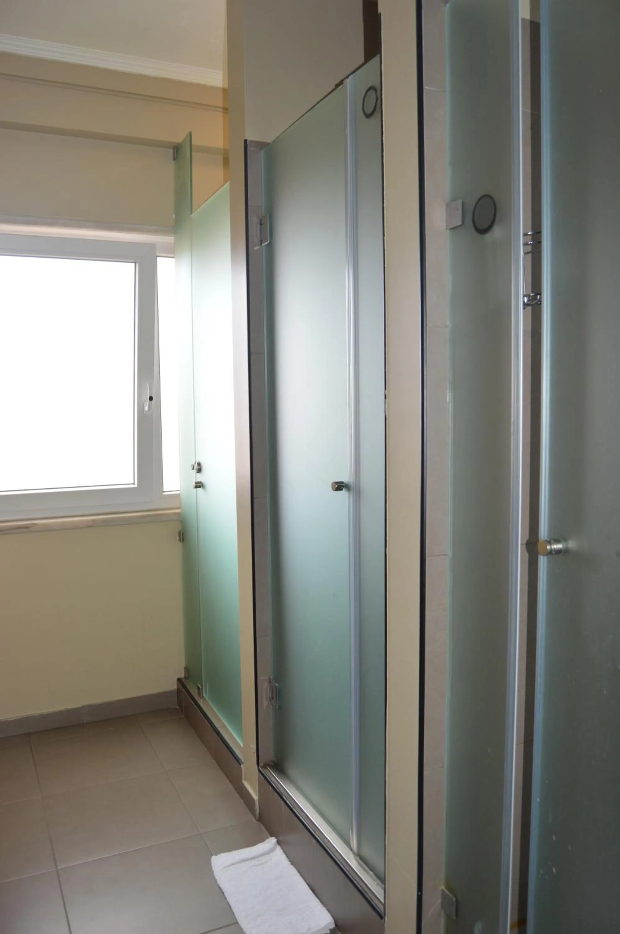 Shower in DOME São Bento