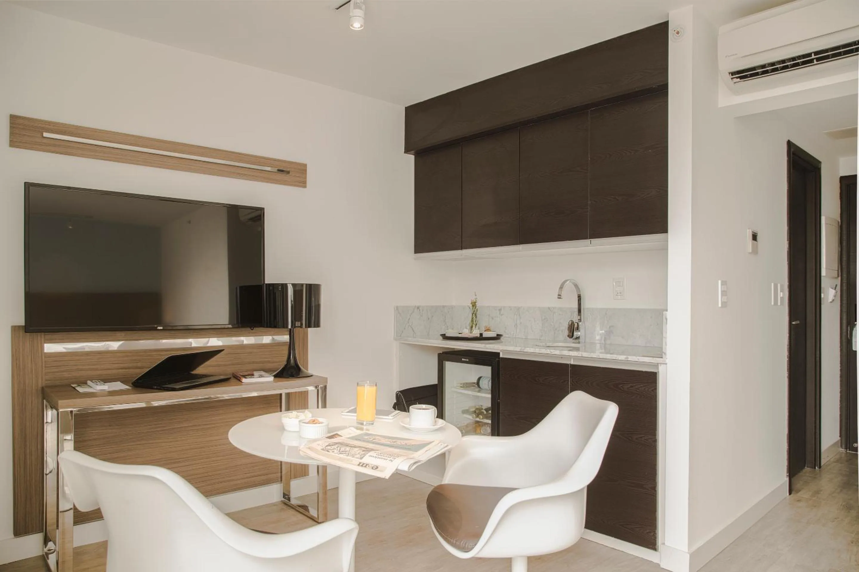 Dining area in Vivaldi Hotel Loft Punta Carretas