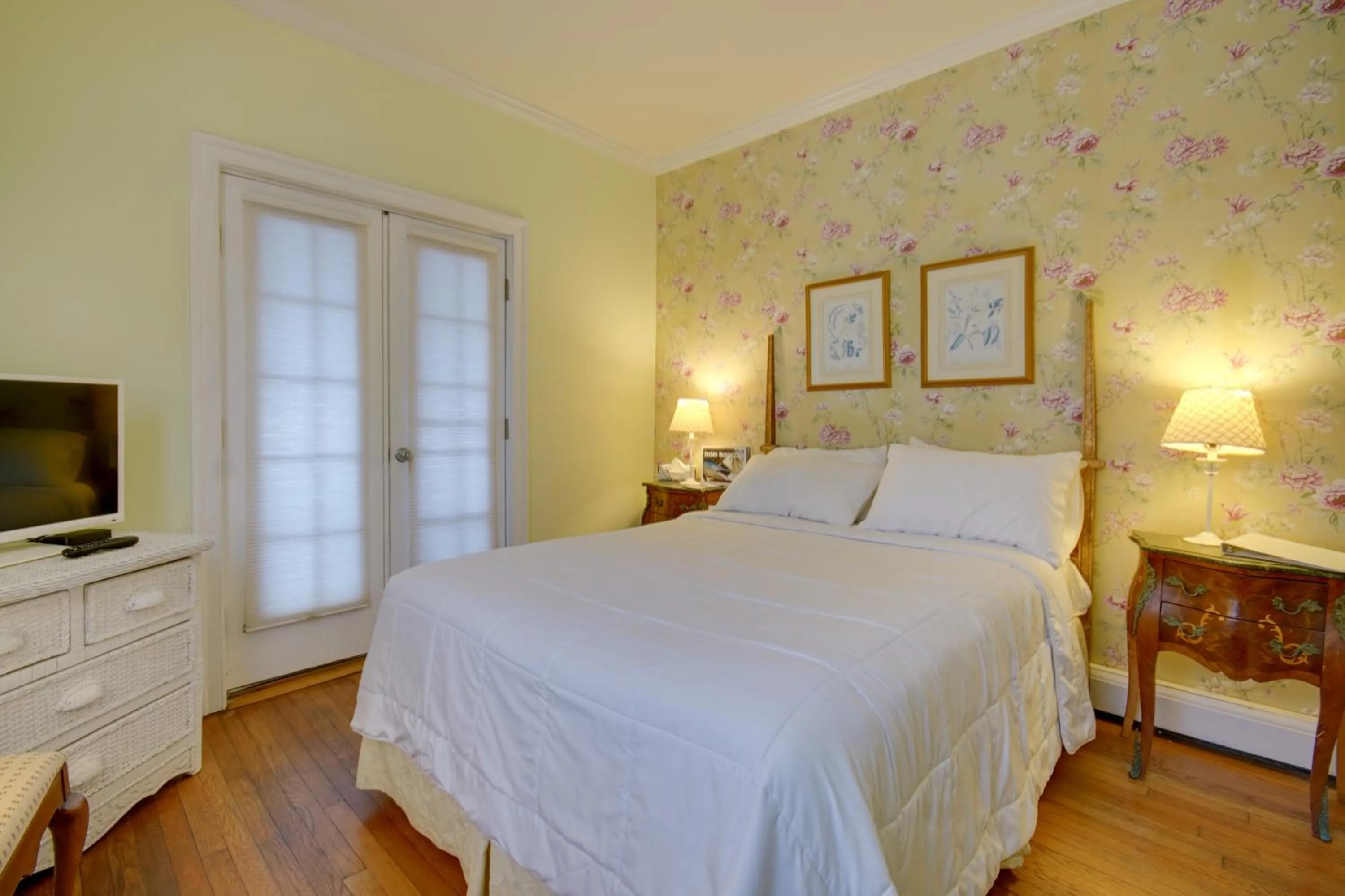 Bed in Beach Walk on the Ocean
