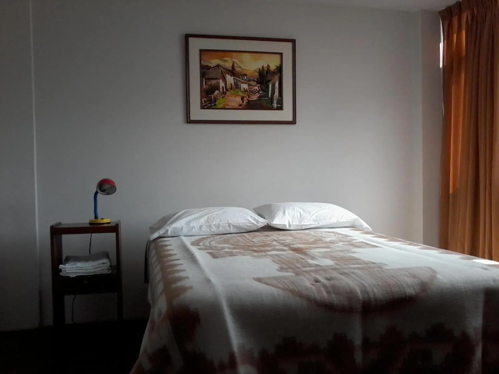 Single Room with Shared Bathroom - single occupancy in Royal Sweet Dreams Airport B&B