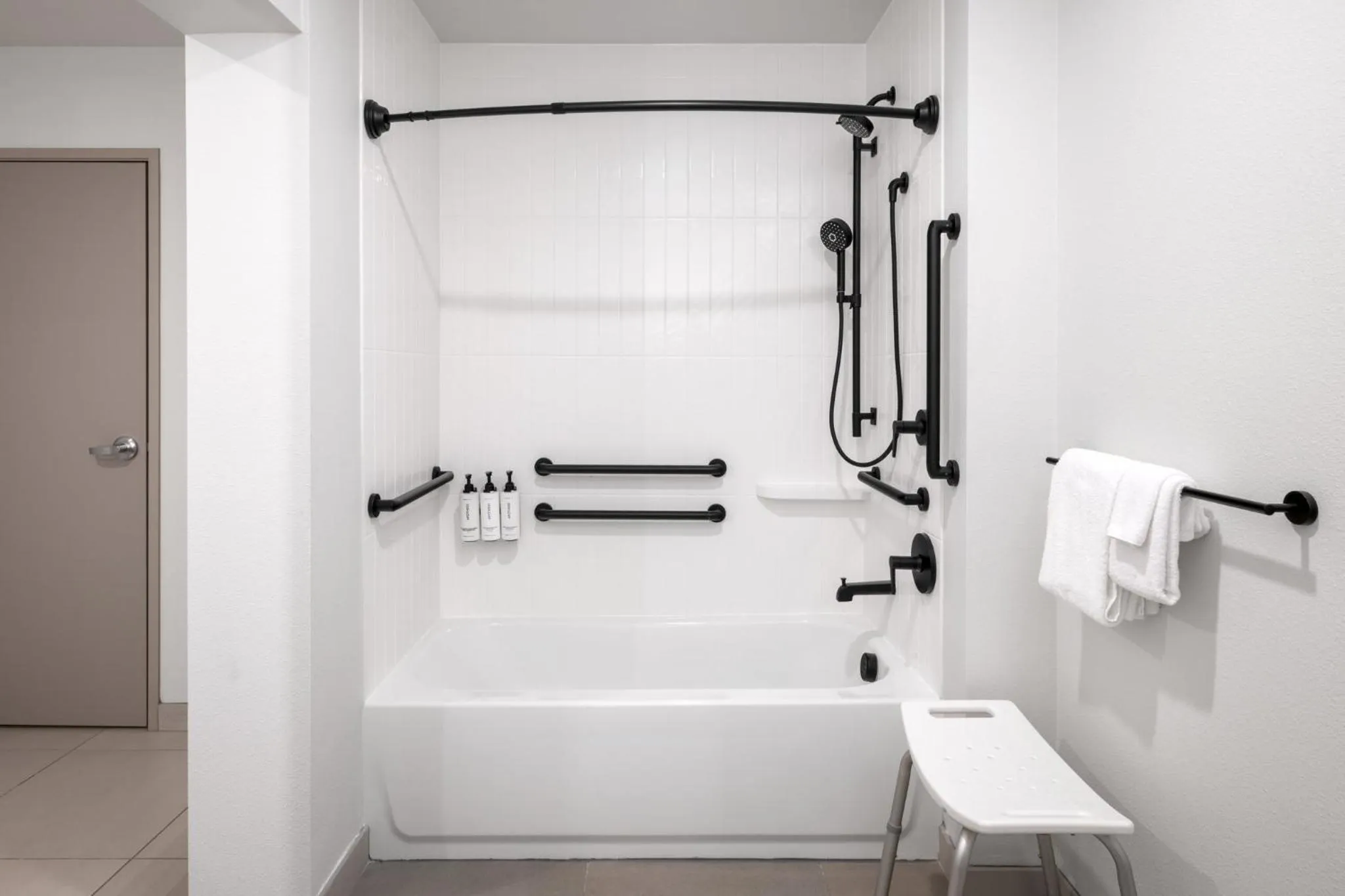 Photo of the whole room in Atwell Suites Henderson - at the Pass by IHG