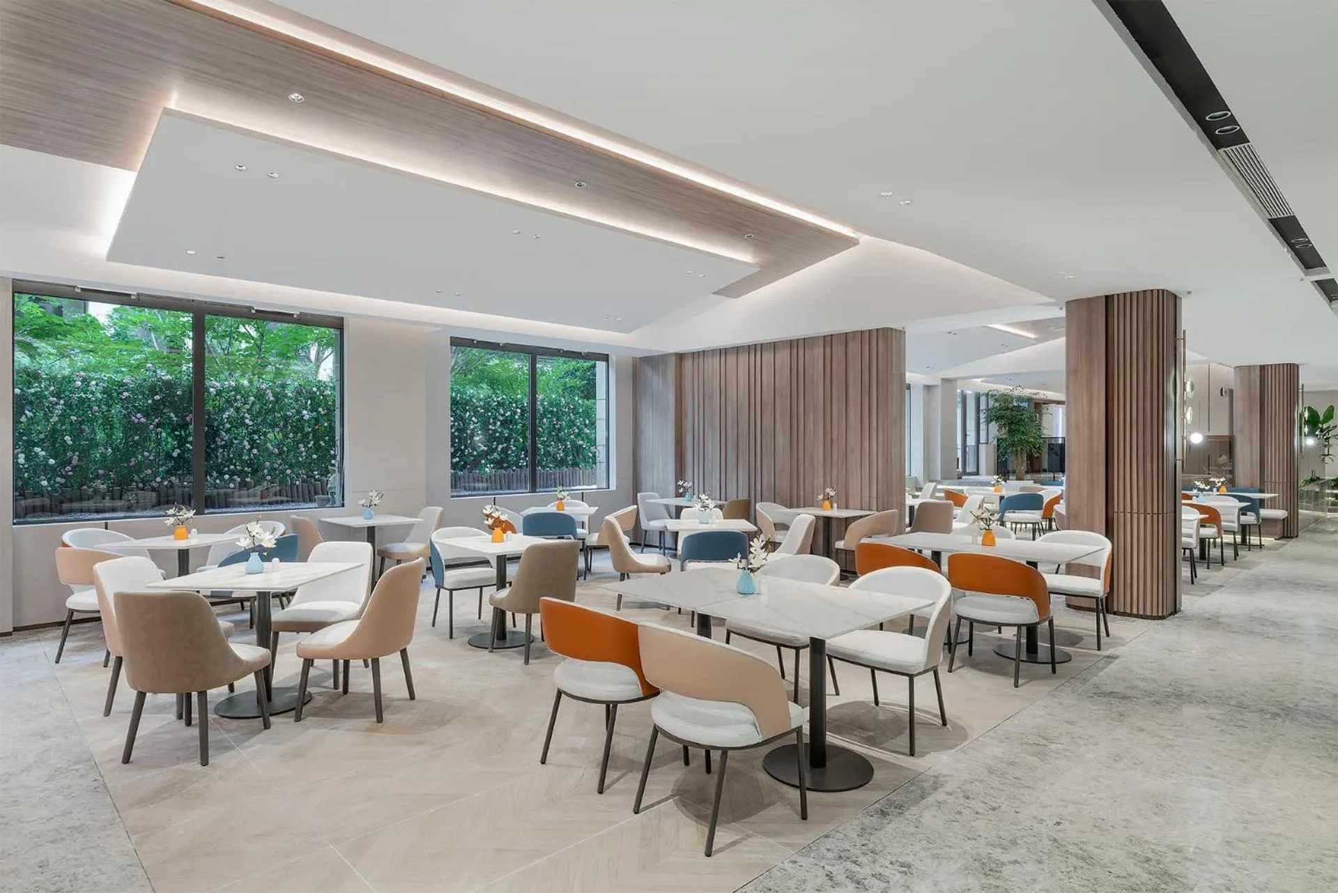 Restaurant/places to eat in Holiday Inn Express Xi'an North Station by IHG