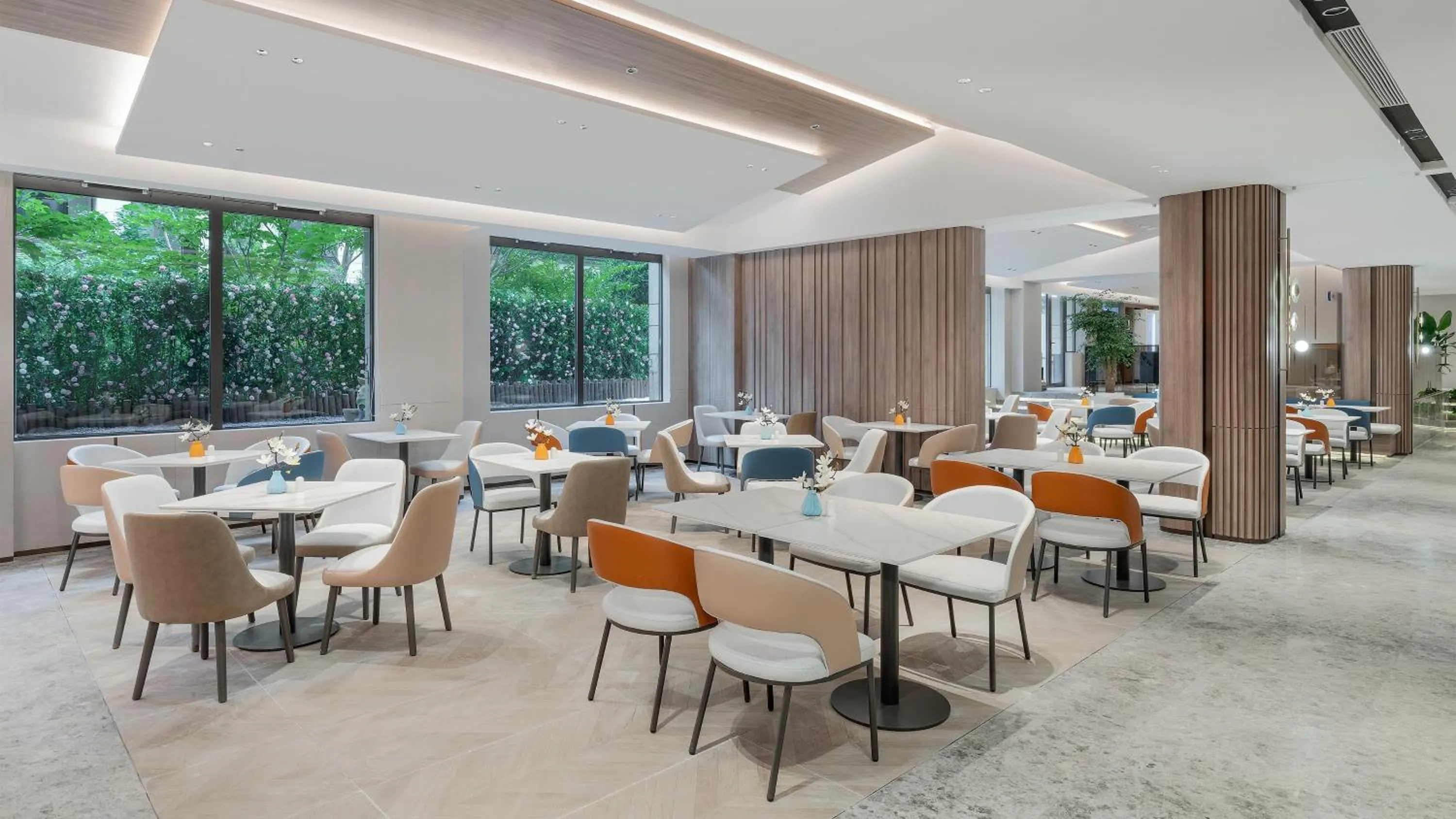 Restaurant/places to eat in Holiday Inn Express Xi'an North Station by IHG