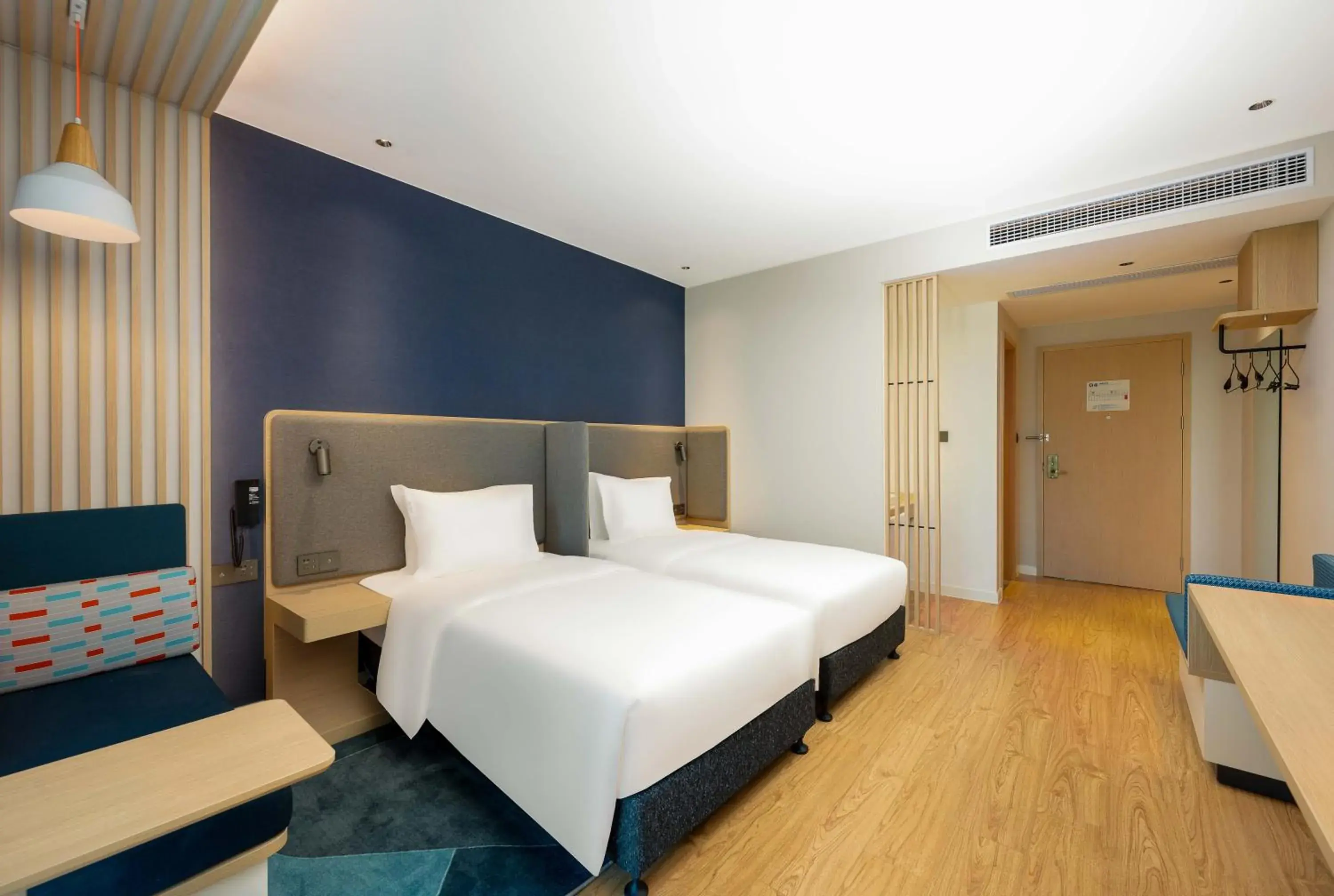Standard Double Room with Two Double Beds in Holiday Inn Express Wuxi East Station by IHG Standard Double Room with Two Double Beds in Holiday Inn Express Wuxi East Station by IHG
