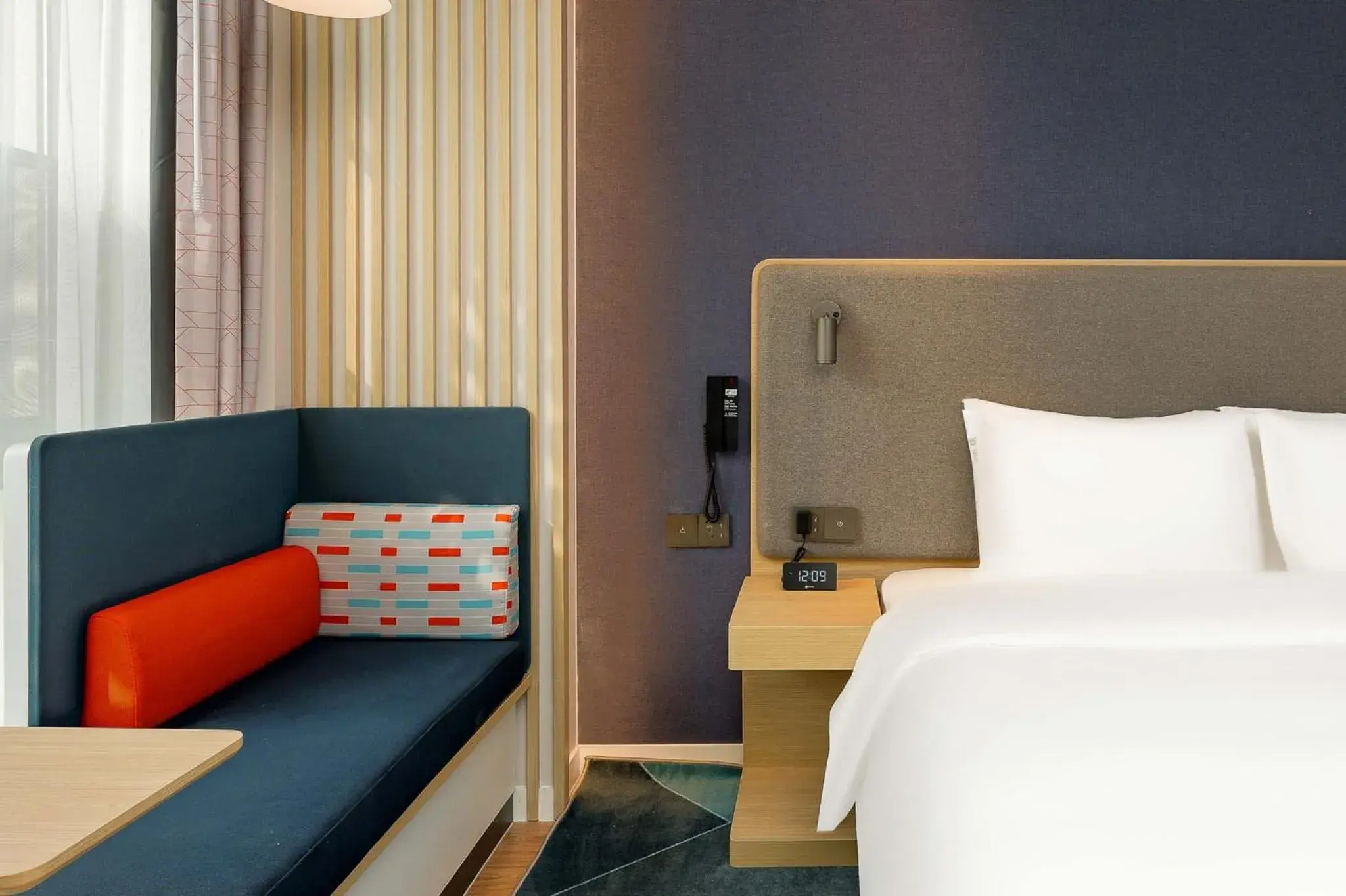 Photo of the whole room, Bed in Holiday Inn Express Wuxi East Station by IHG Photo of the whole room, Bed in Holiday Inn Express Wuxi East Station by IHG