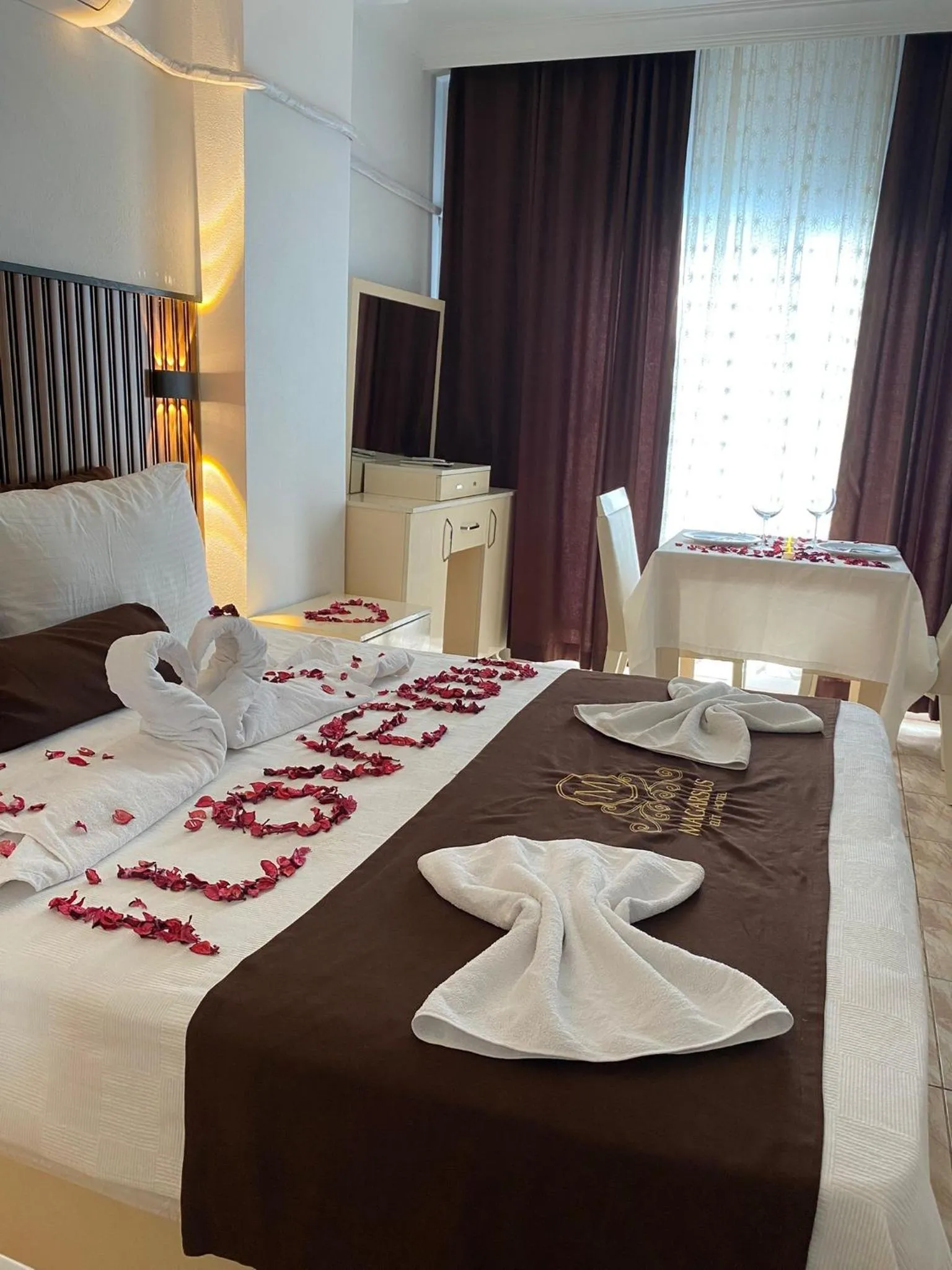 Bed in magarsus elit hotel