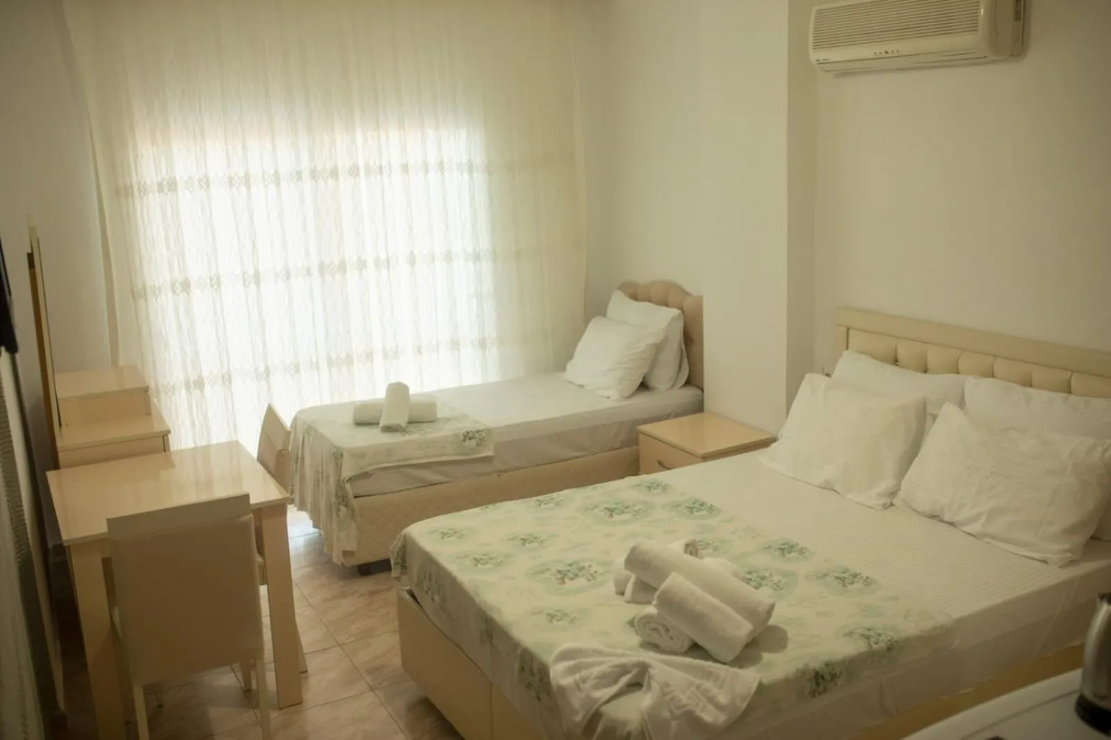 Photo of the whole room, Bed in magarsus elit hotel